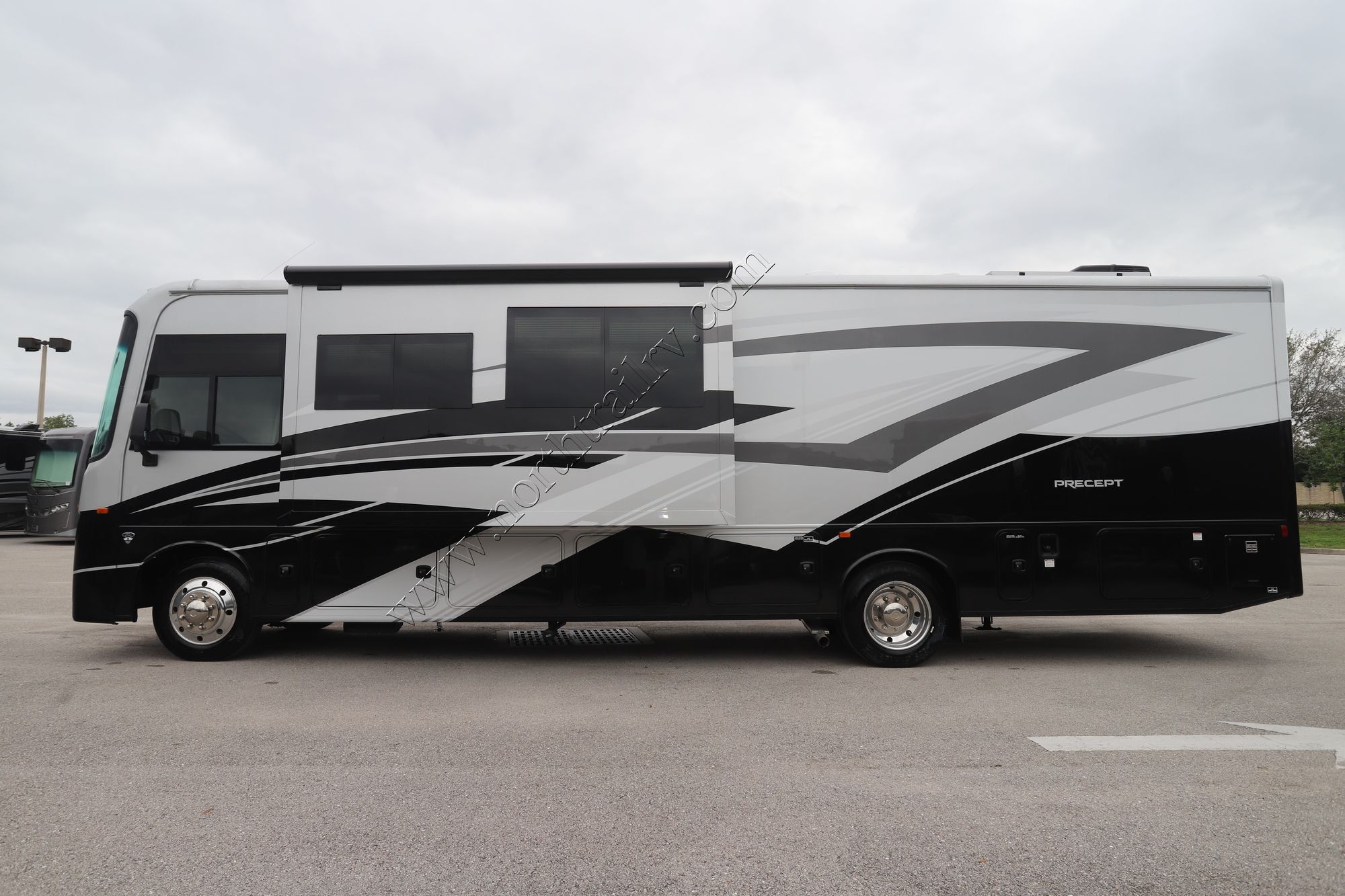 New 2024 Jayco Precept 34G Class A  For Sale