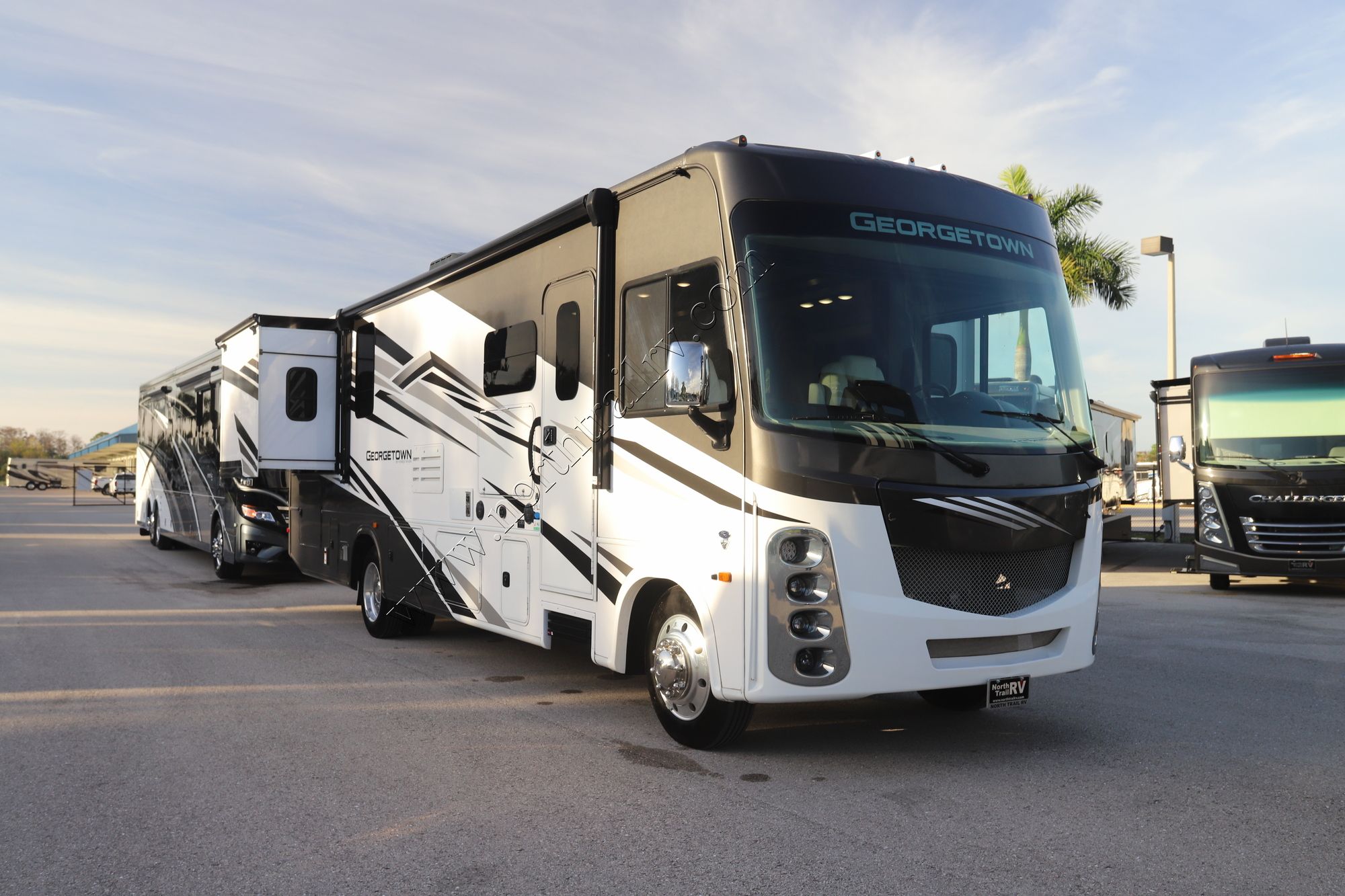 Used 2022 Forest River Georgetown 31L5 Class A  For Sale