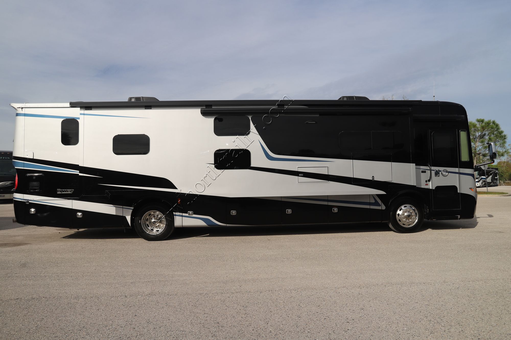 New 2024 Tiffin Motor Homes Byway 38BL Class A  For Sale