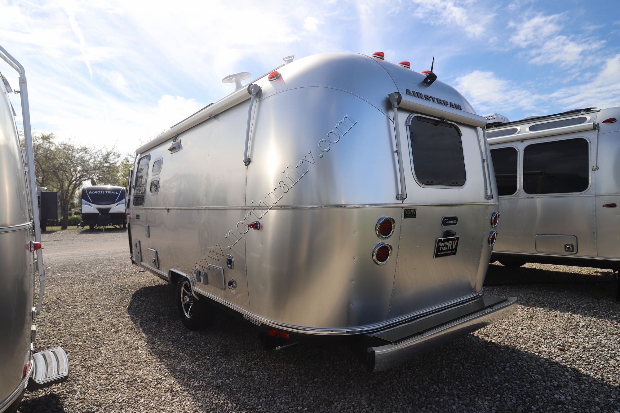 2024 Airstream Caravel 22FB Travel Trailer New  For Sale