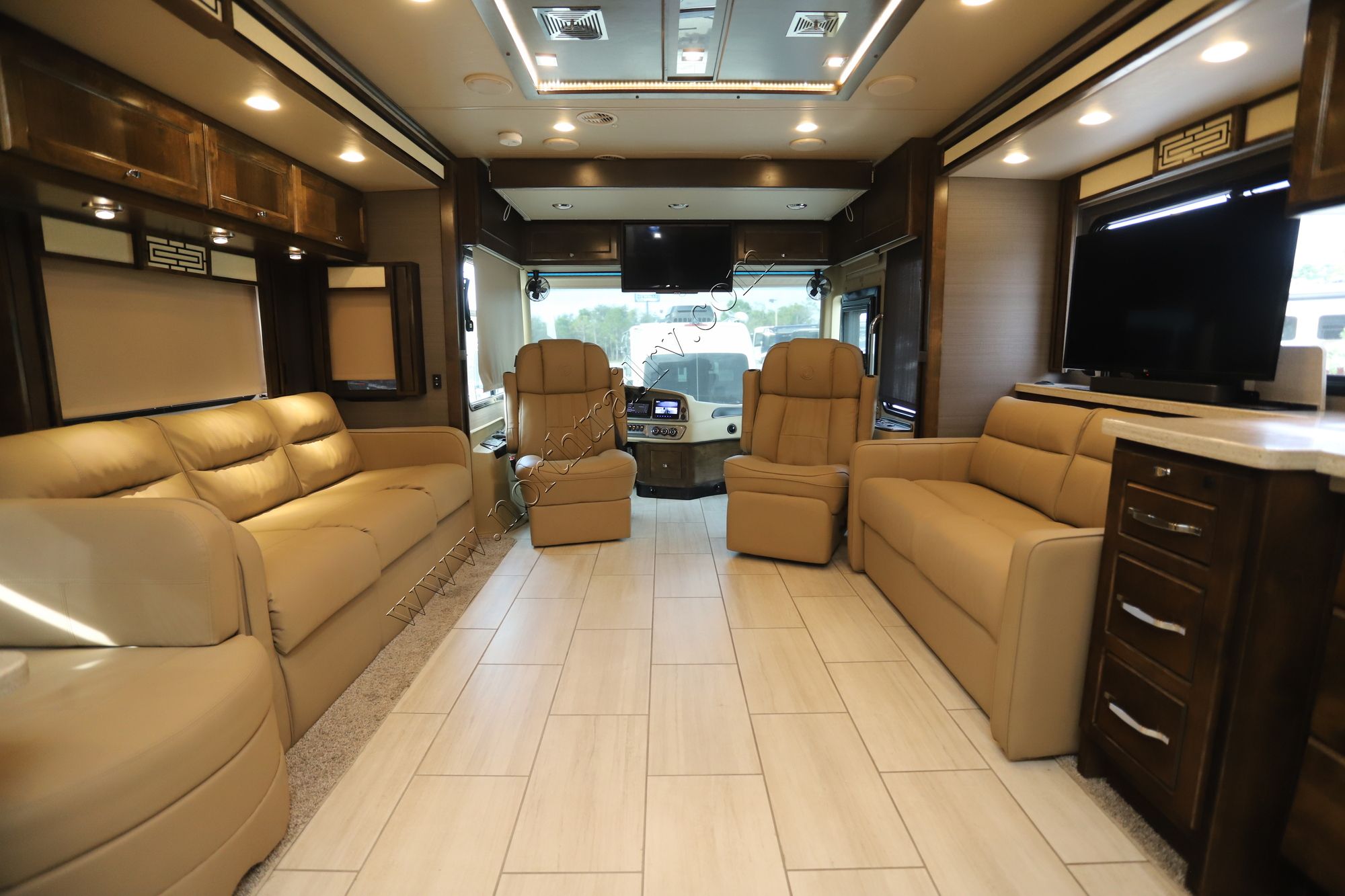 Used 2021 Tiffin Motor Homes Allegro Red 37BA Class A  For Sale