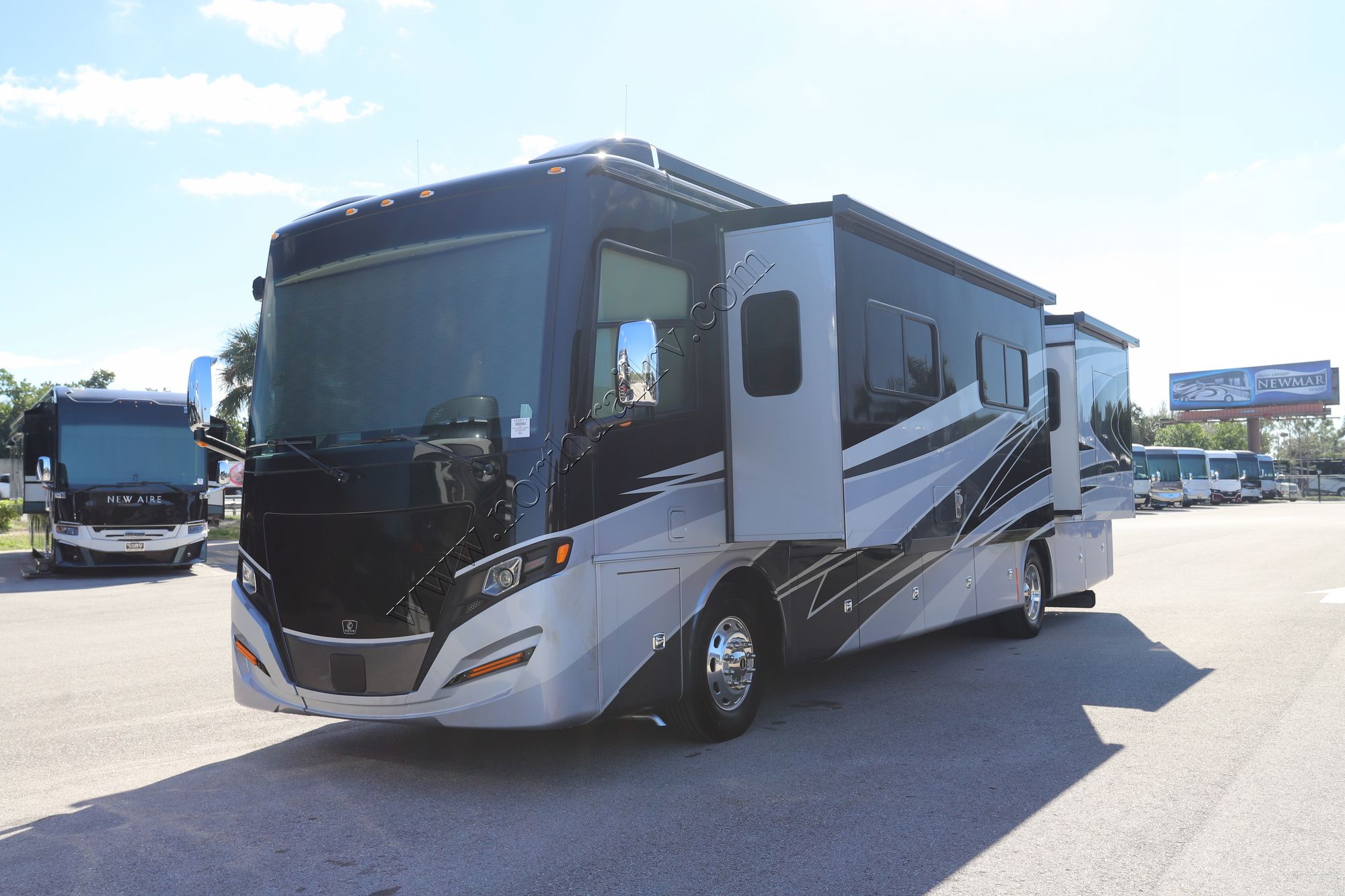 Used 2022 Tiffin Motor Homes Allegro Red 38KA Class A  For Sale