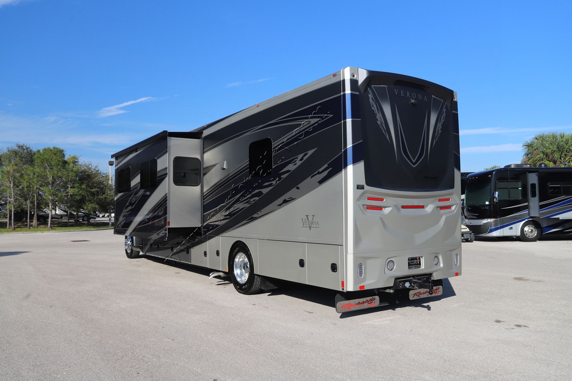 New 2024 Renegade Rv Verona 40VRB Super C  For Sale