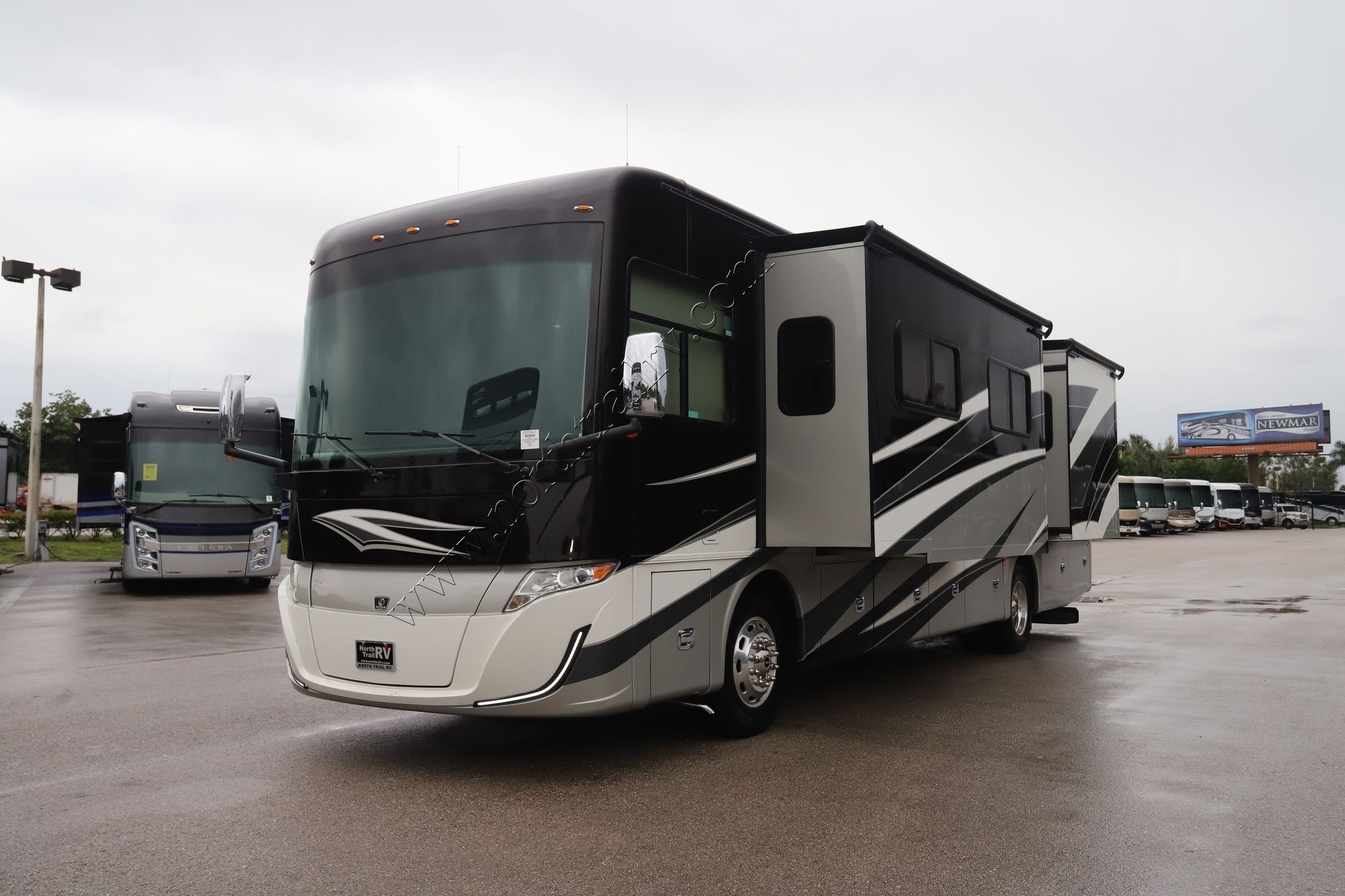 Used 2020 Tiffin Motor Homes Allegro Red 37BA Class A  For Sale