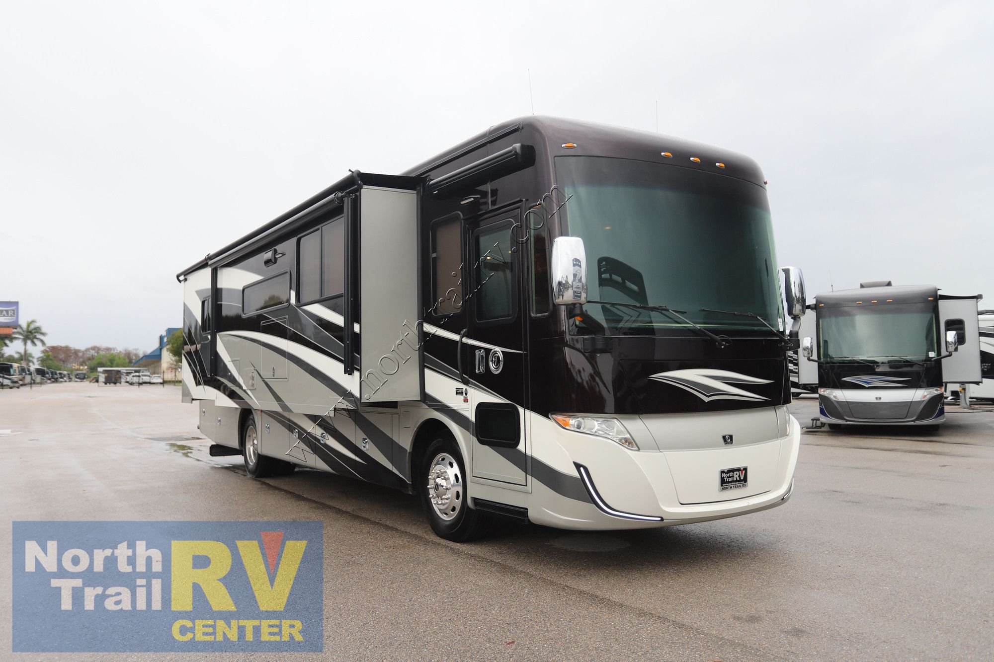 Used 2020 Tiffin Motor Homes Allegro Red 37BA Class A  For Sale