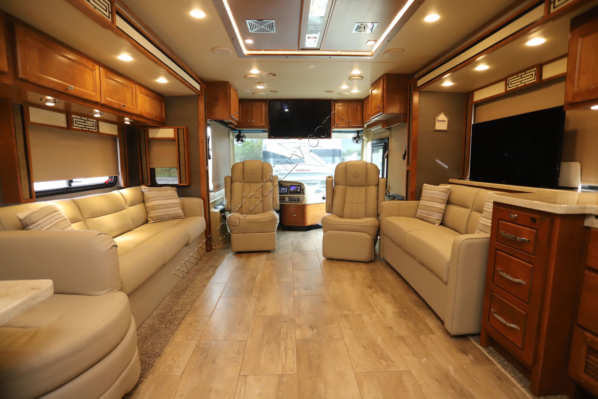 Used 2020 Tiffin Motor Homes Allegro Red 37BA Class A  For Sale