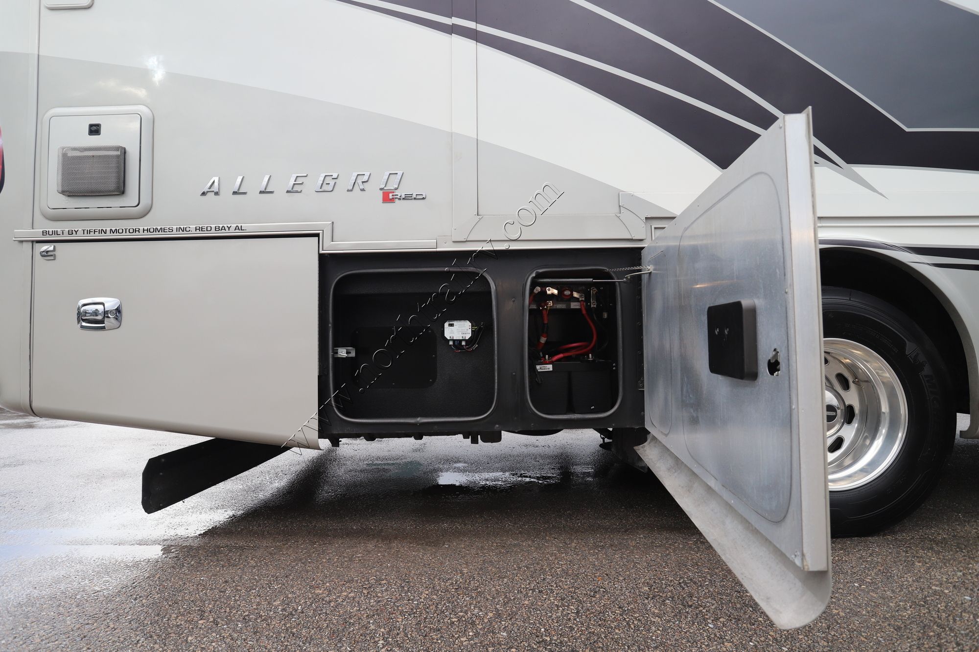 Used 2020 Tiffin Motor Homes Allegro Red 37BA Class A  For Sale