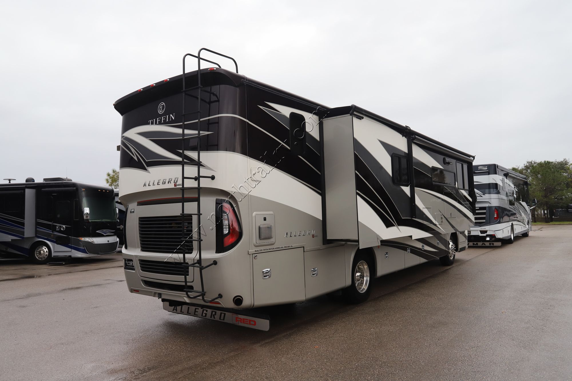 Used 2020 Tiffin Motor Homes Allegro Red 37BA Class A  For Sale