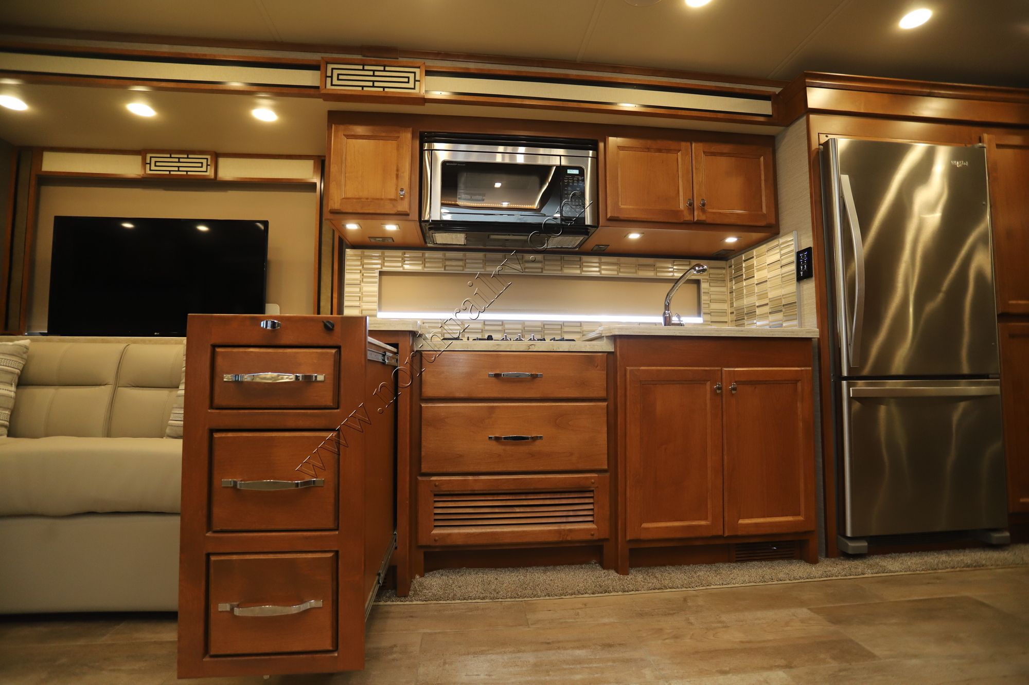 Used 2020 Tiffin Motor Homes Allegro Red 37BA Class A  For Sale