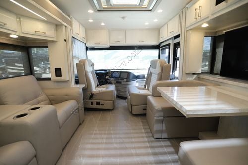 2024 Newmar New Aire 3543 Class A