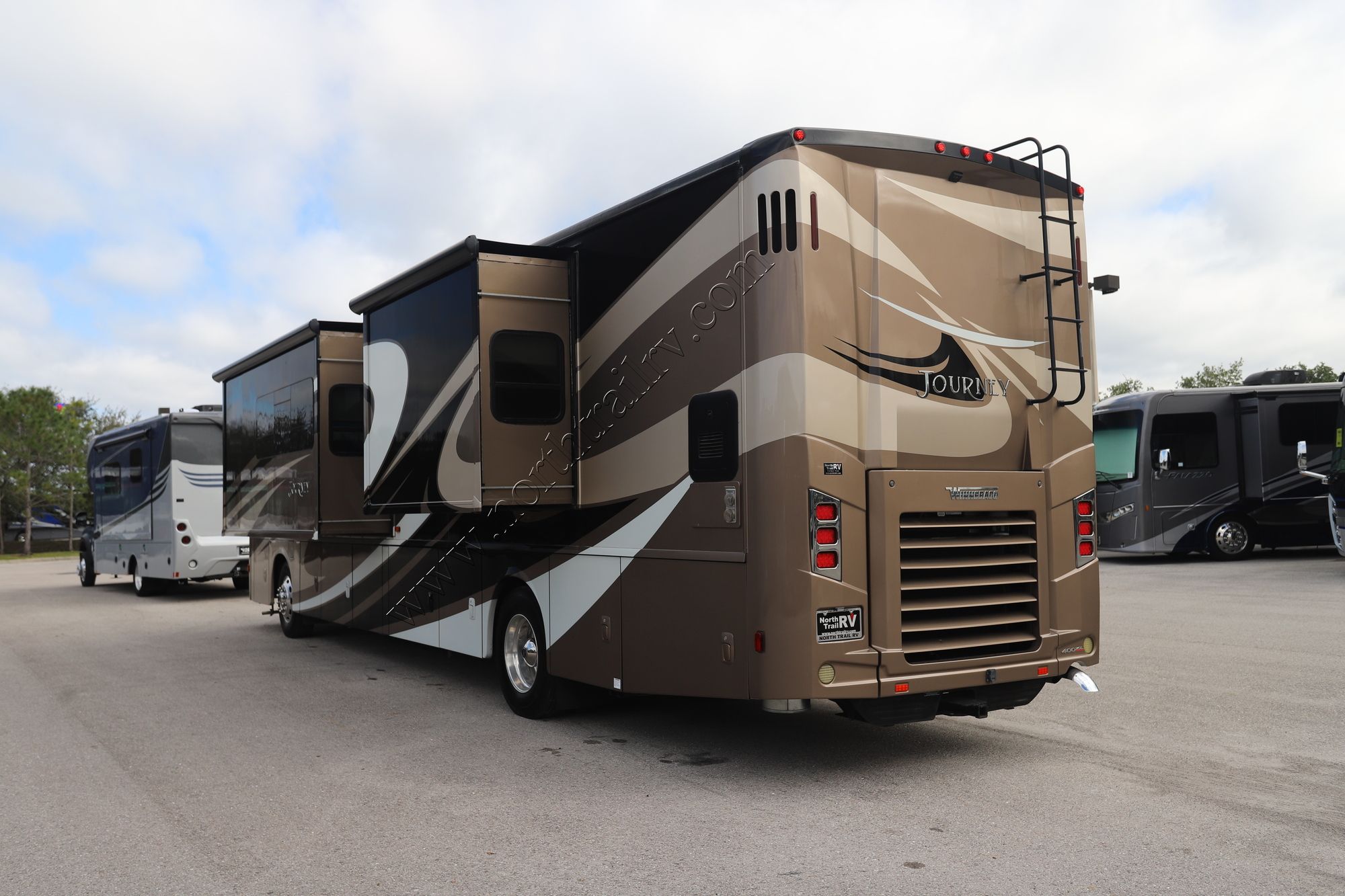 Used 2017 Winnebago Journey 40R Class A  For Sale