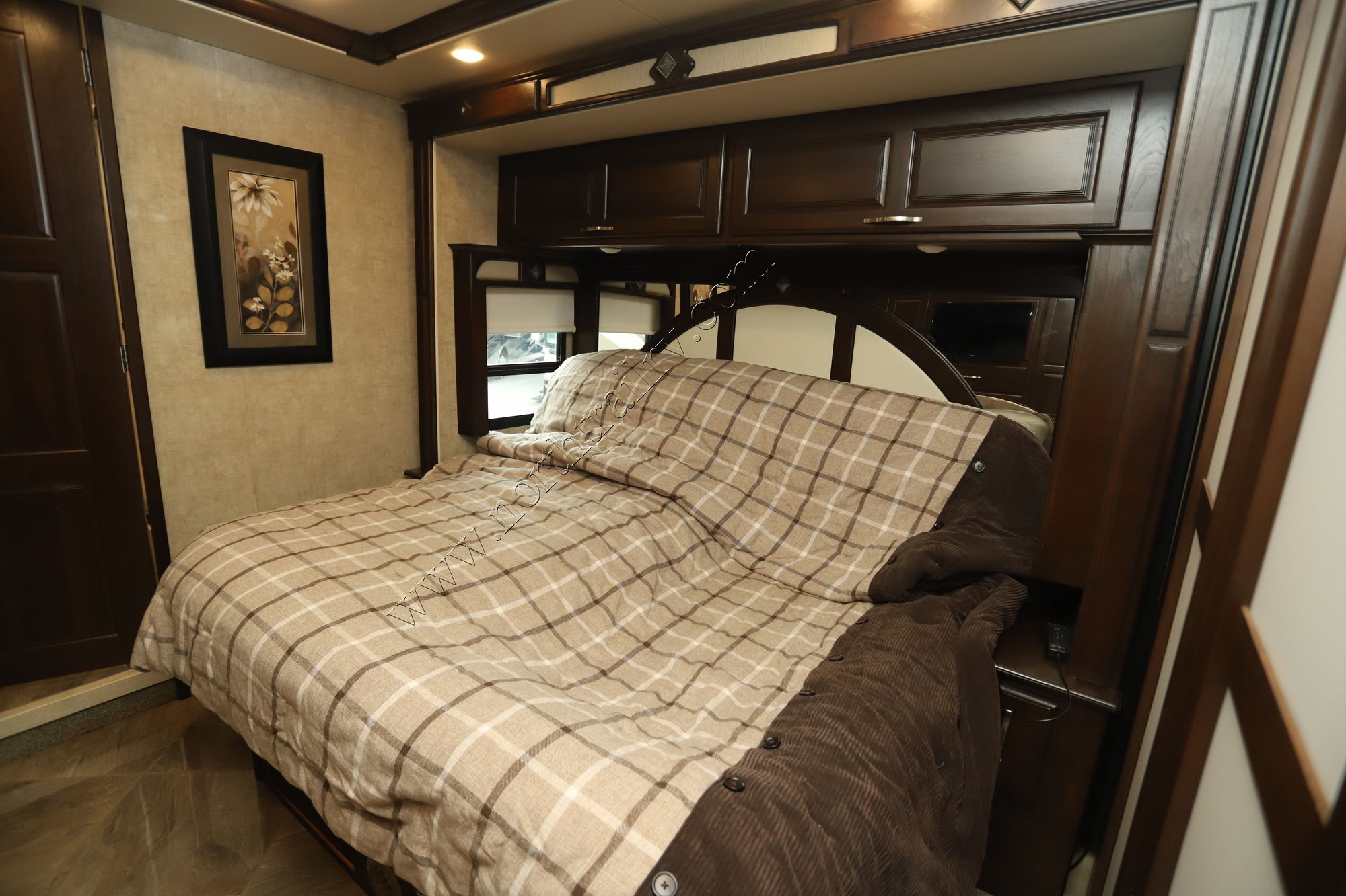 Used 2017 Winnebago Journey 40R Class A  For Sale