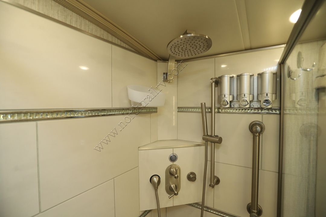 2021 Newmar Essex 4578 159001