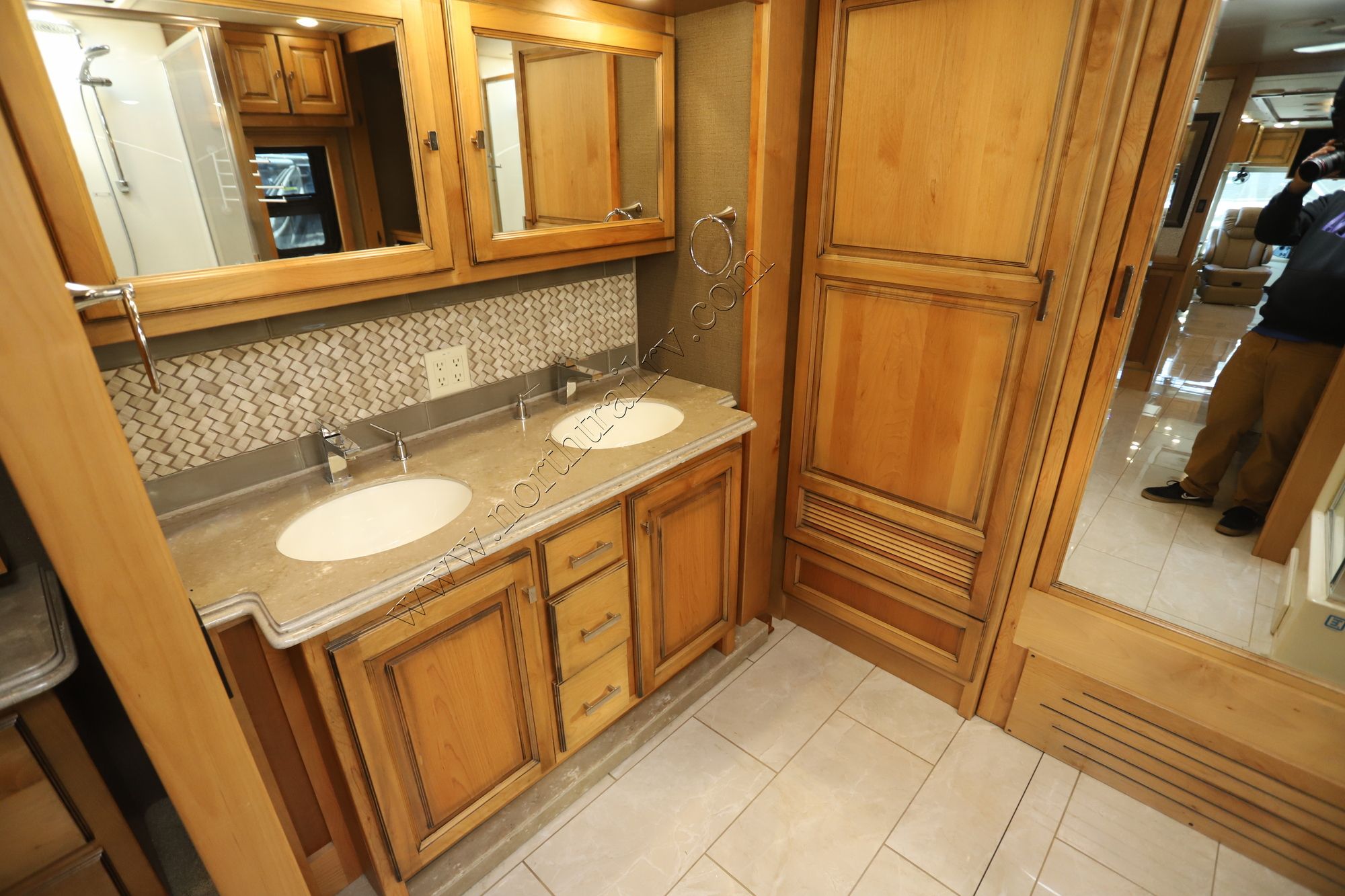 Used 2018 Tiffin Motor Homes Phaeton 40IH Class A  For Sale