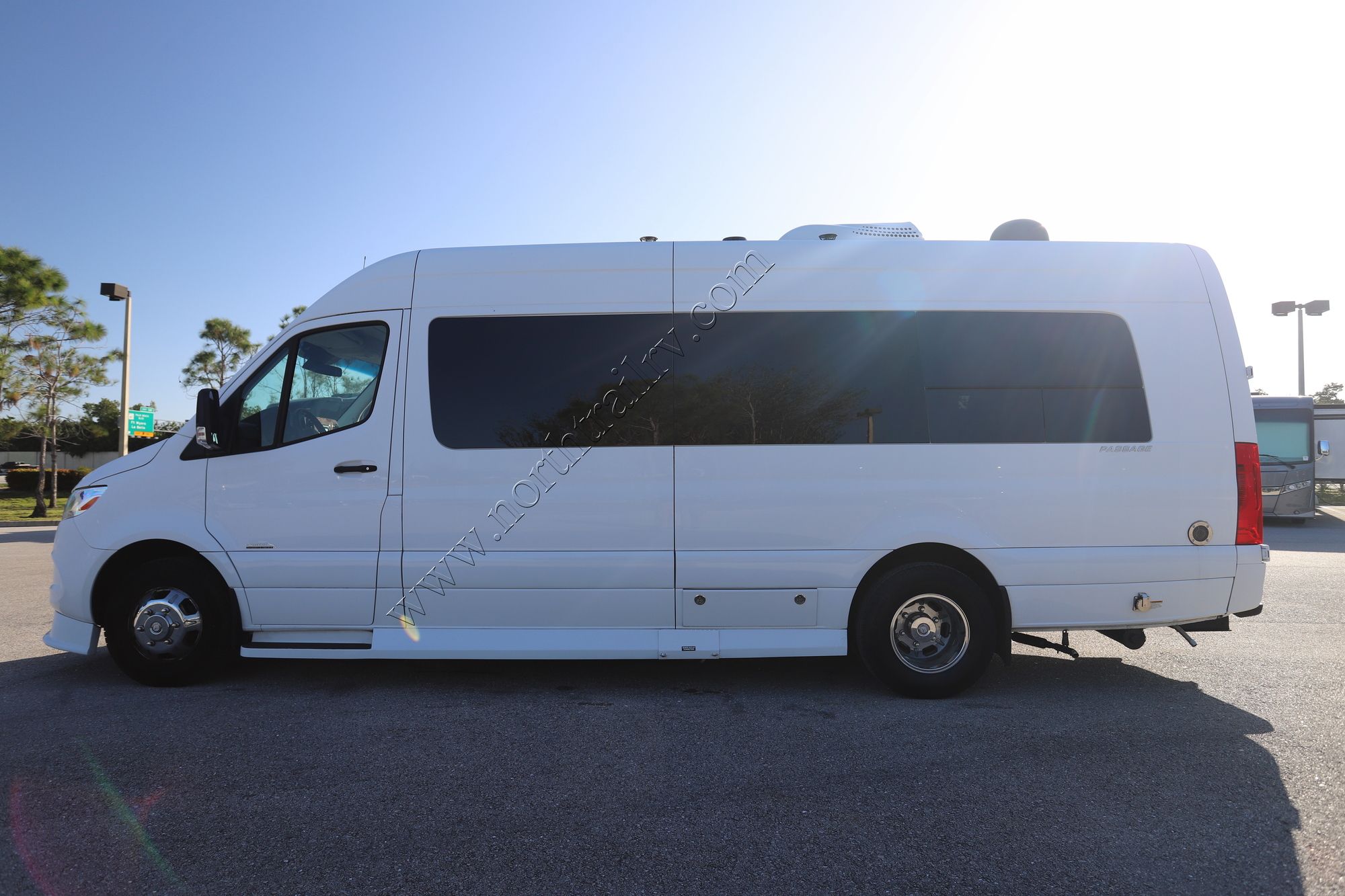 Used 2020 Midwest Passage 170 EXT MD2 Class B  For Sale