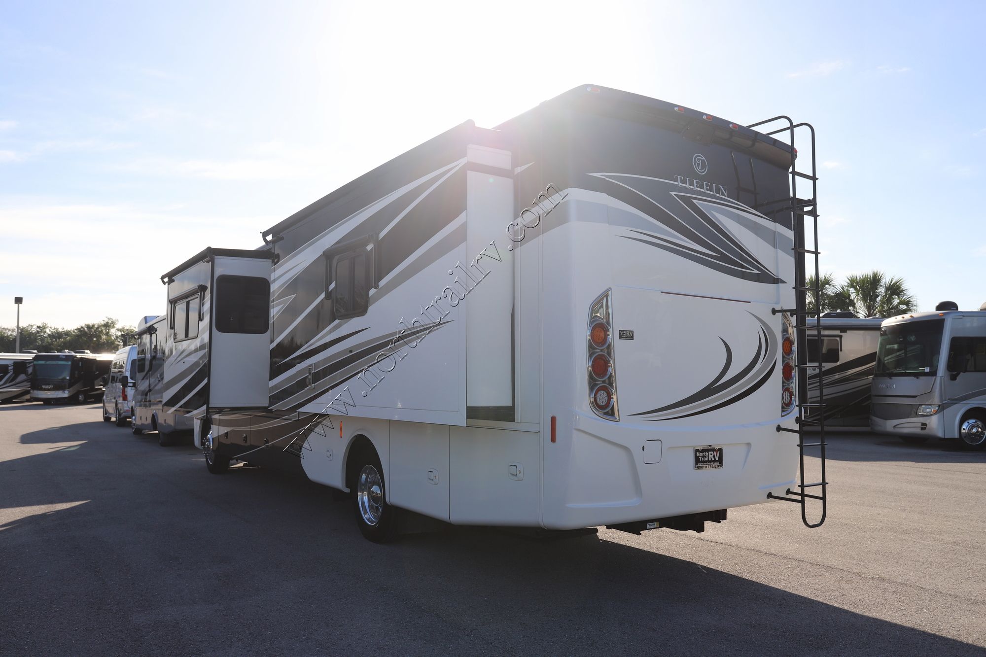 Used 2019 Tiffin Motor Homes Allegro 34PA Class A  For Sale