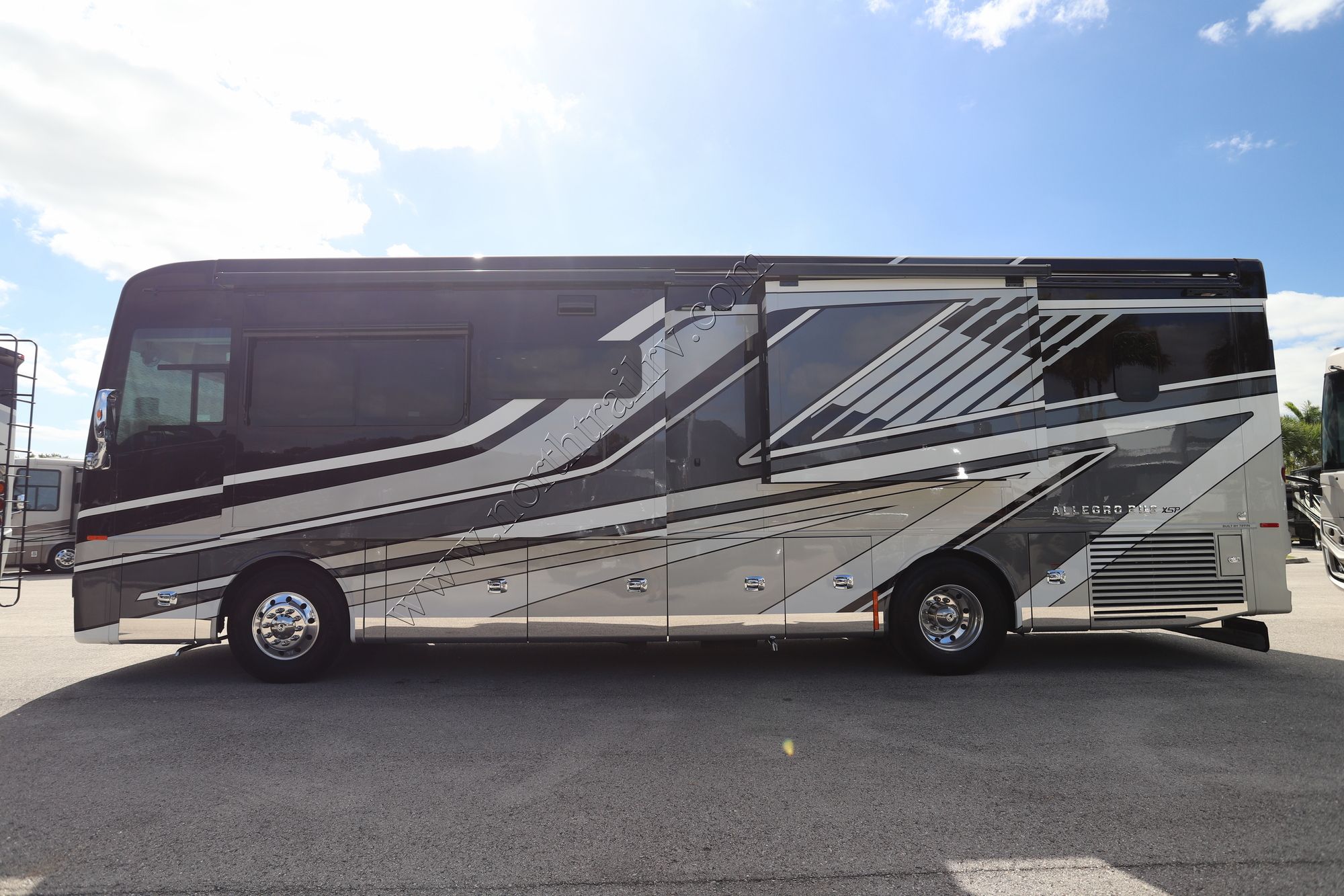 New 2024 Tiffin Motor Homes Allegro Bus 35CP Class A  For Sale