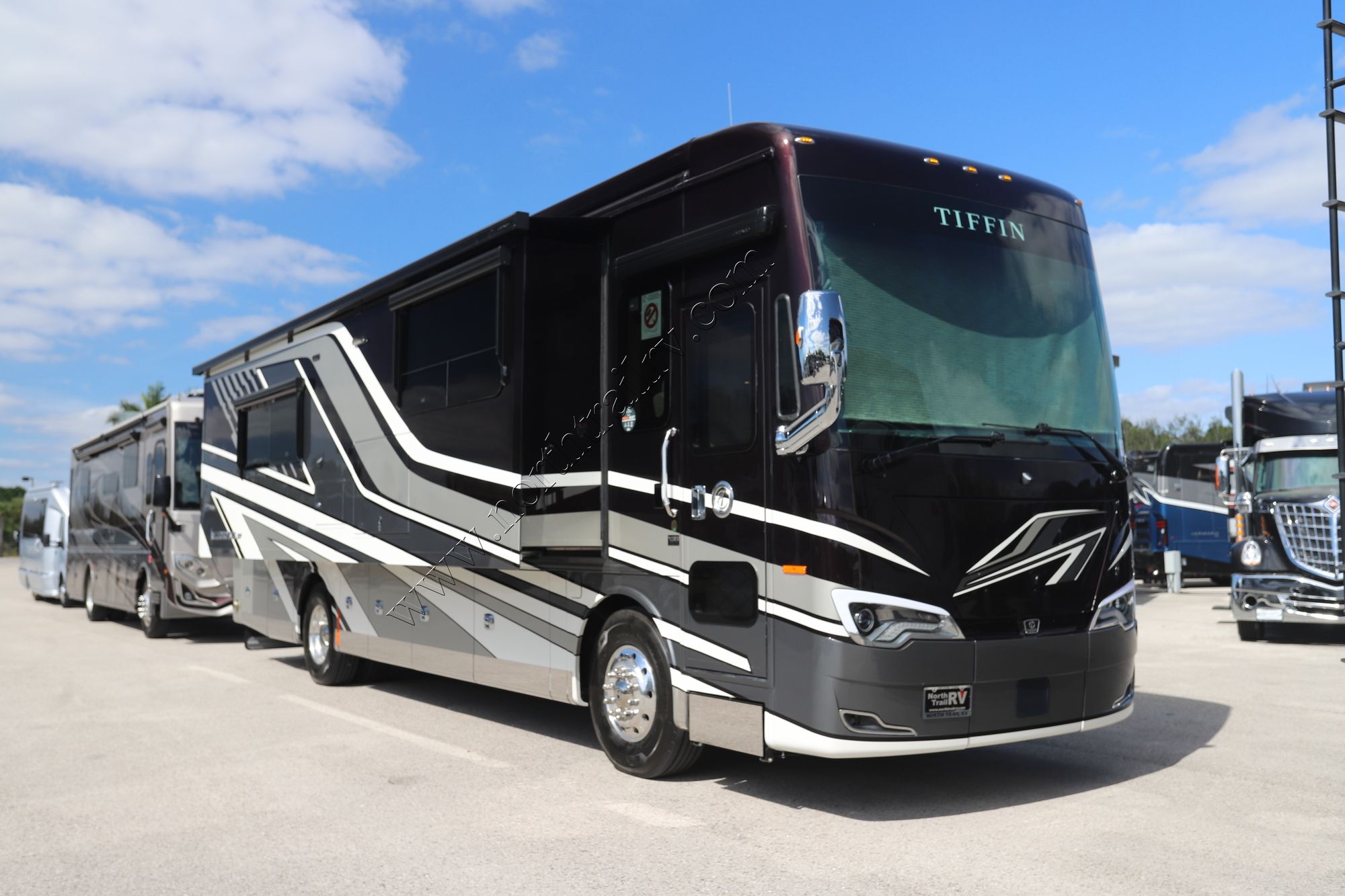 New 2024 Tiffin Motor Homes Allegro Bus 35CP Class A  For Sale