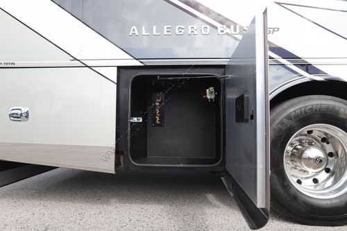 2024 Tiffin Motor Homes Allegro Bus 35CP Class A