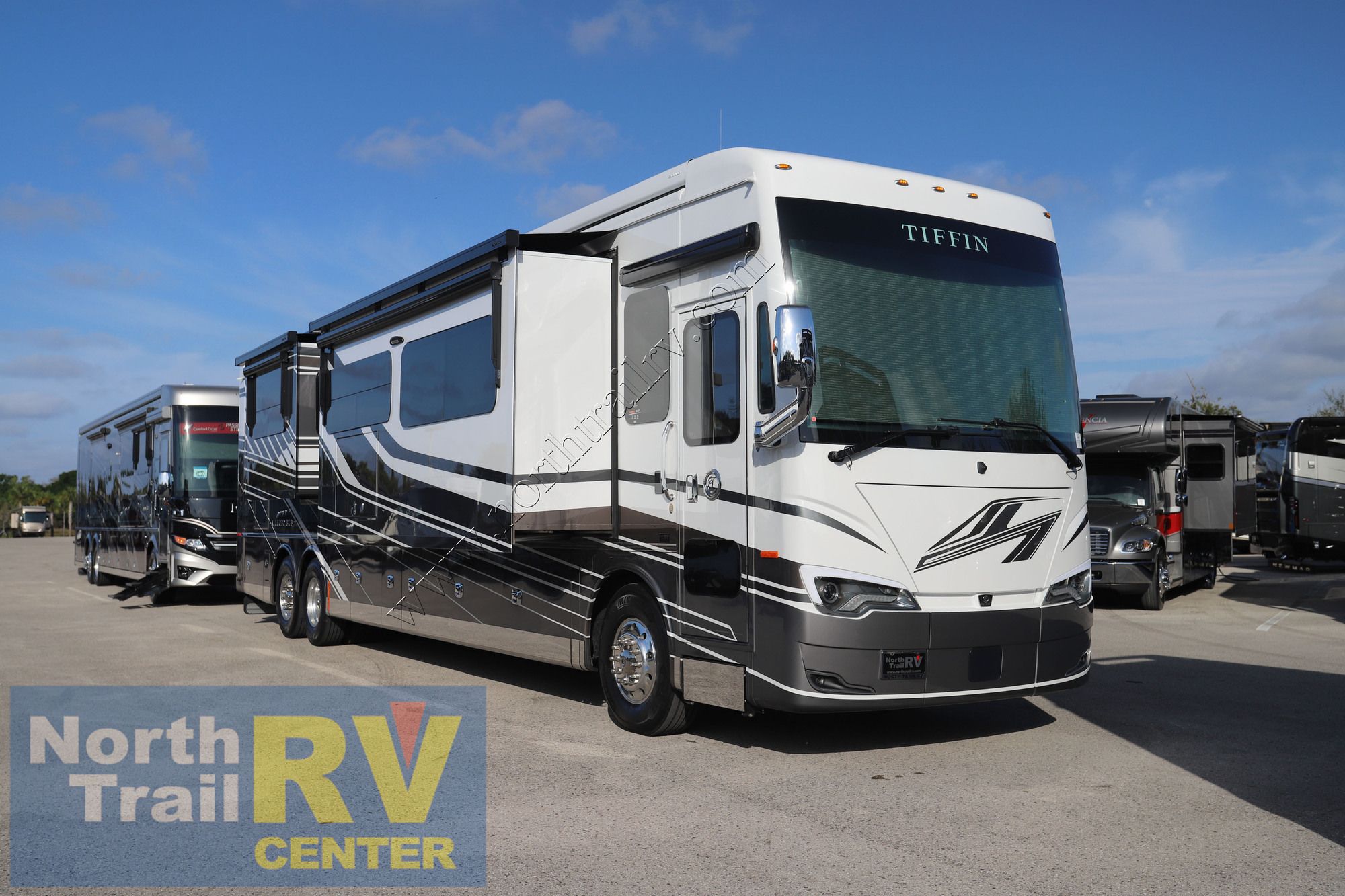 New 2024 Tiffin Motor Homes Allegro Bus 45FP Class A  For Sale