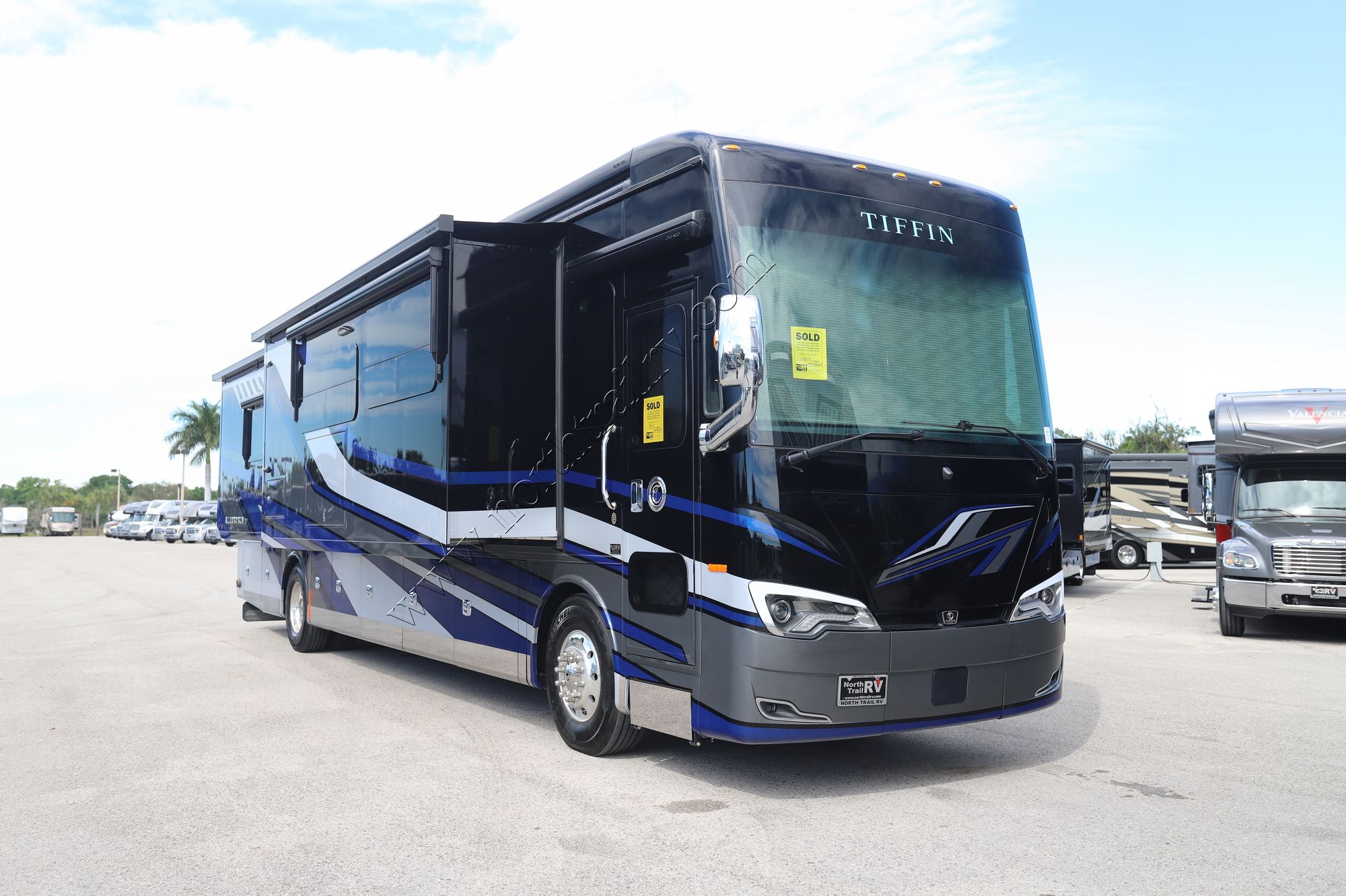 New 2024 Tiffin Motor Homes Allegro Bus 40IP Class A  For Sale