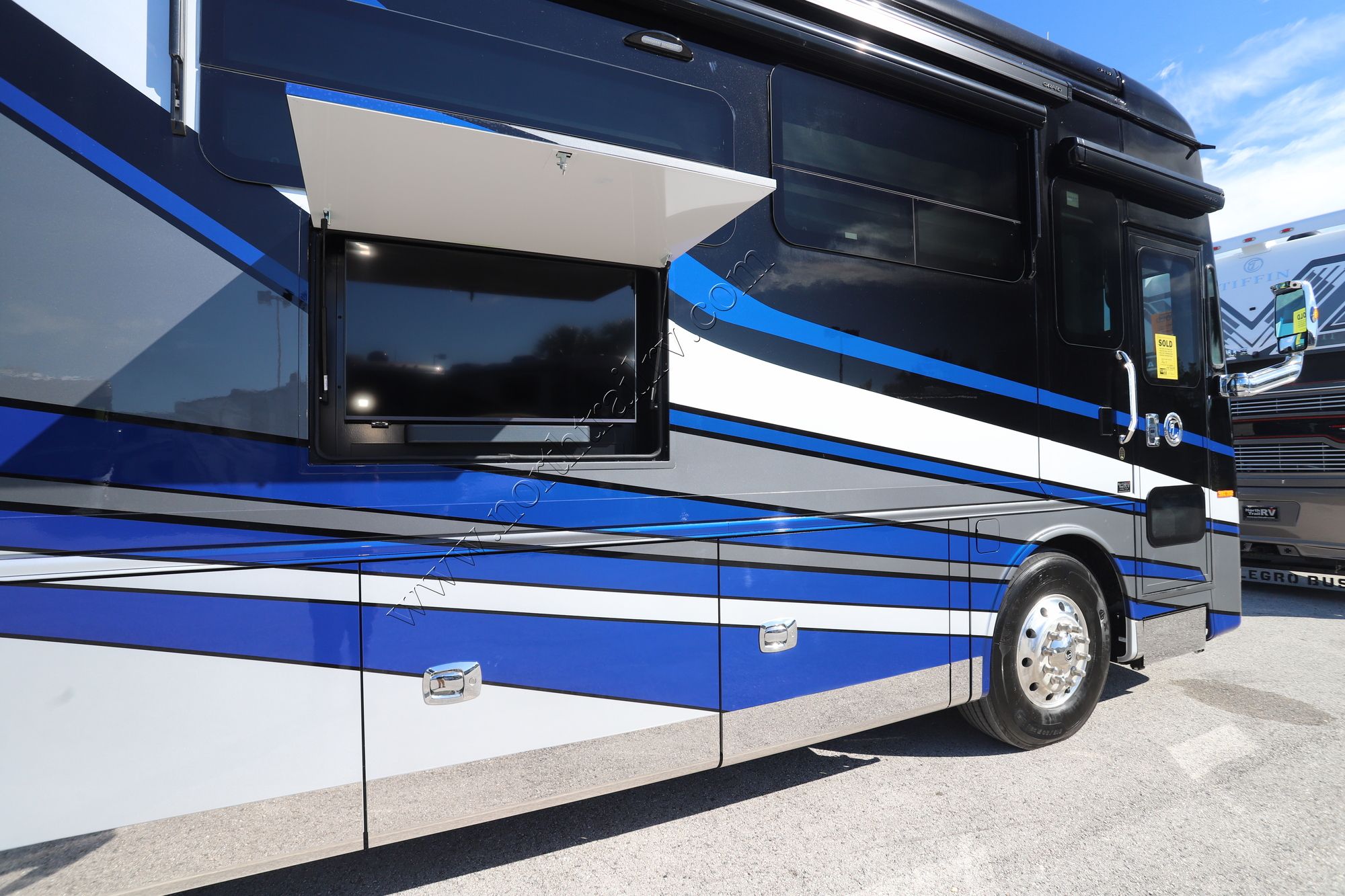 New 2024 Tiffin Motor Homes Allegro Bus 40IP Class A  For Sale