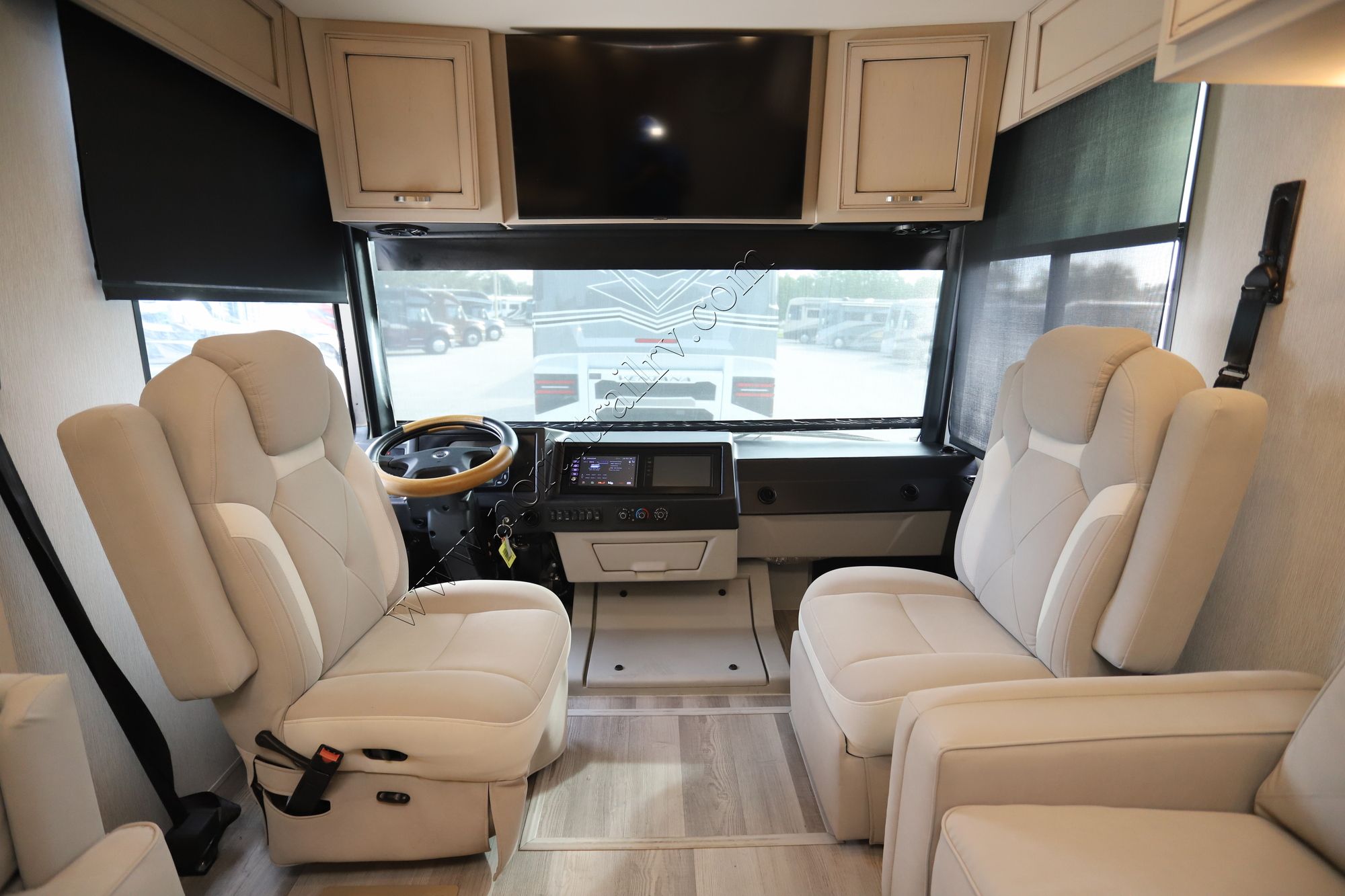 Used 2022 Newmar Canyon Star 3927 Class A  For Sale