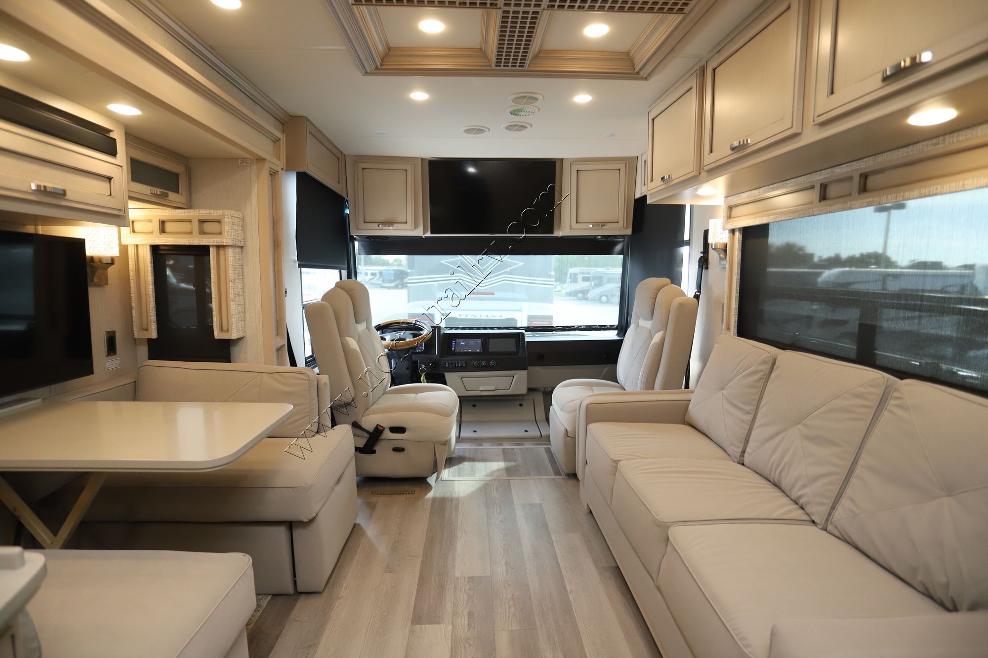 Used 2022 Newmar Canyon Star 3927 Class A  For Sale