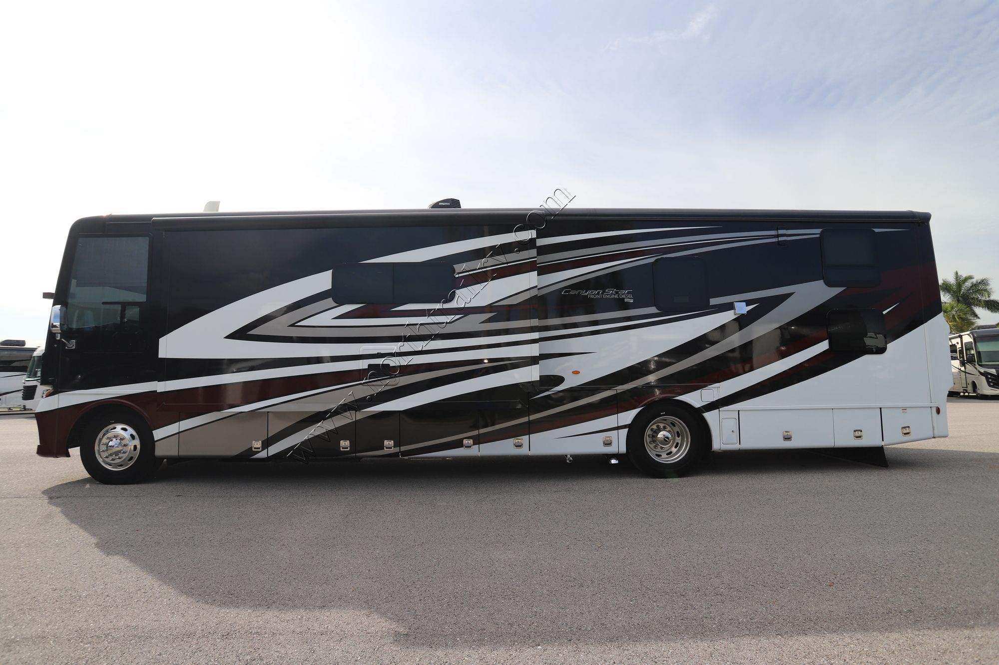 Used 2022 Newmar Canyon Star 3927 Class A  For Sale