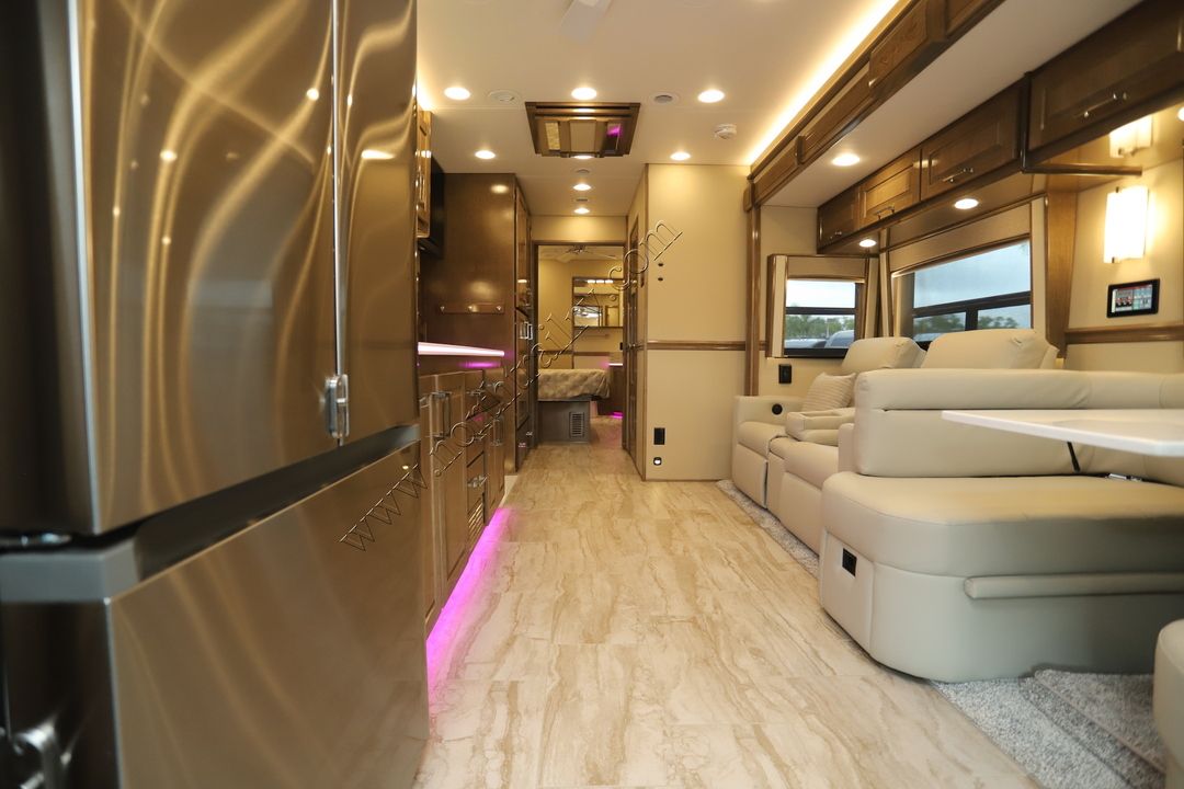 2024 Renegade Rv Classic 41CRB 15767