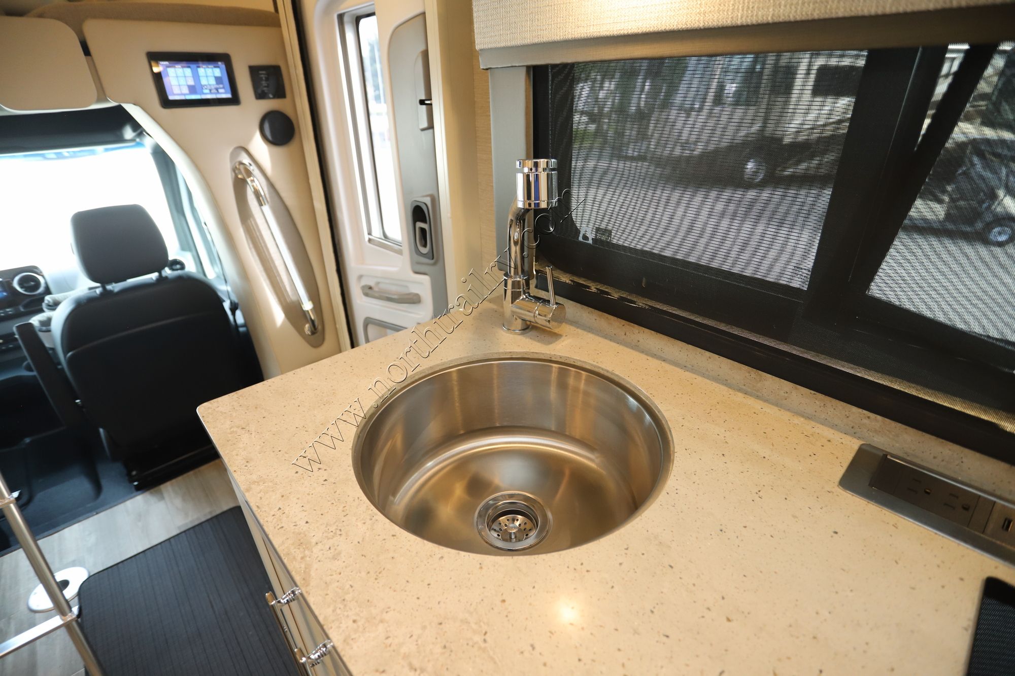 Used 2023 Tiffin Motor Homes Wayfarer 25RW Class C  For Sale