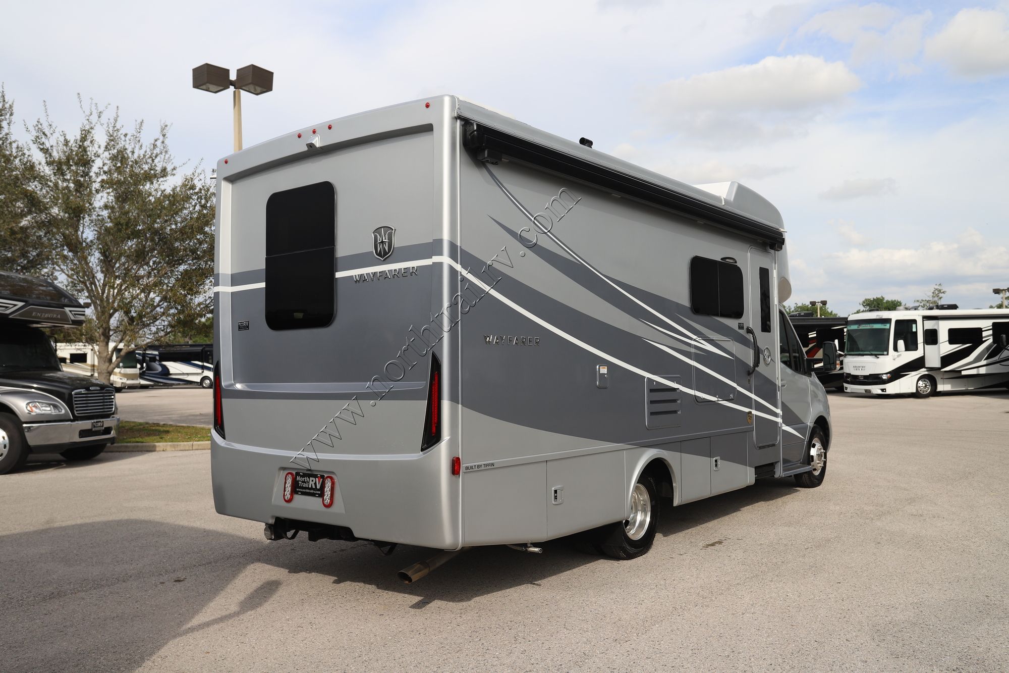 Used 2023 Tiffin Motor Homes Wayfarer 25RW Class C  For Sale