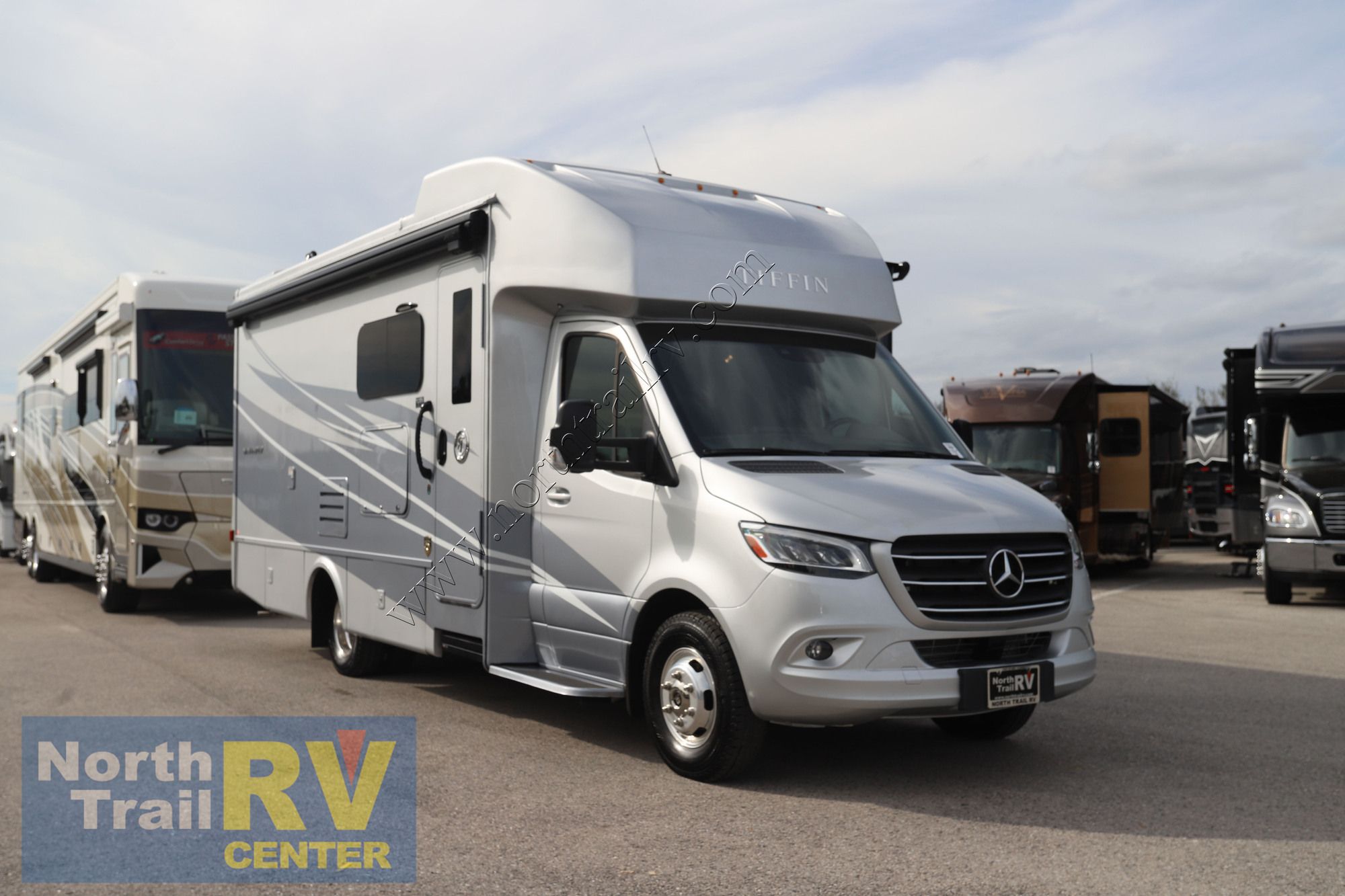 Used 2023 Tiffin Motor Homes Wayfarer 25RW Class C  For Sale