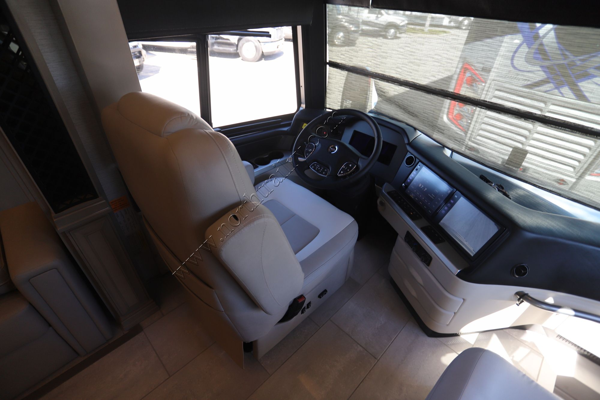 New 2024 Newmar London Aire 4551 Class A  For Sale