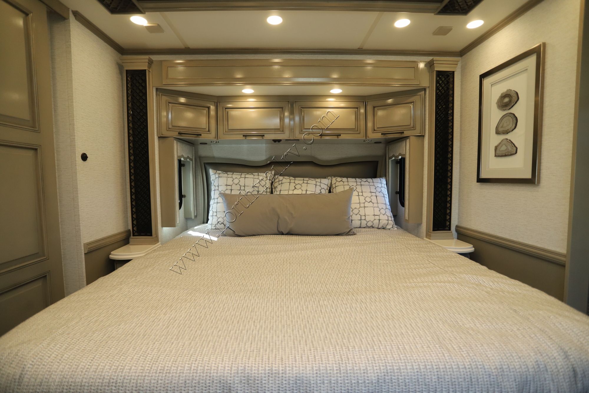 New 2024 Newmar London Aire 4521 Class A  For Sale