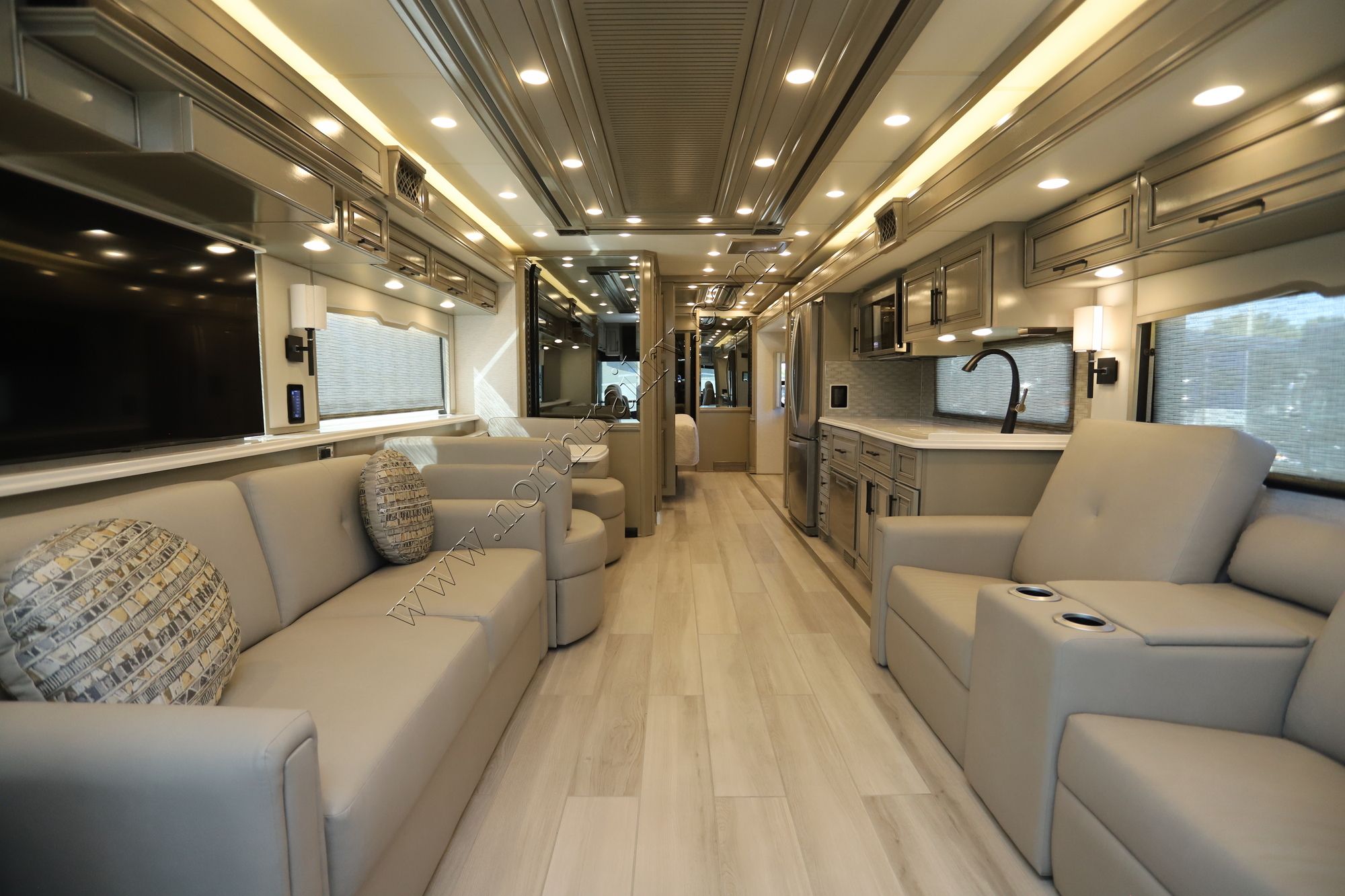 New 2024 Newmar London Aire 4521 Class A  For Sale