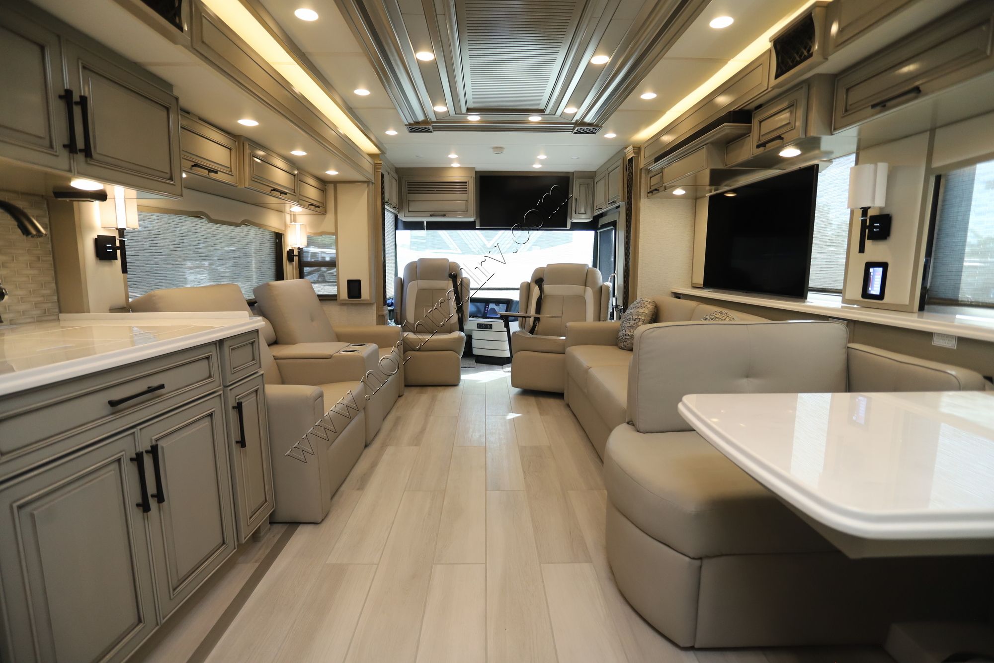 New 2024 Newmar London Aire 4521 Class A  For Sale