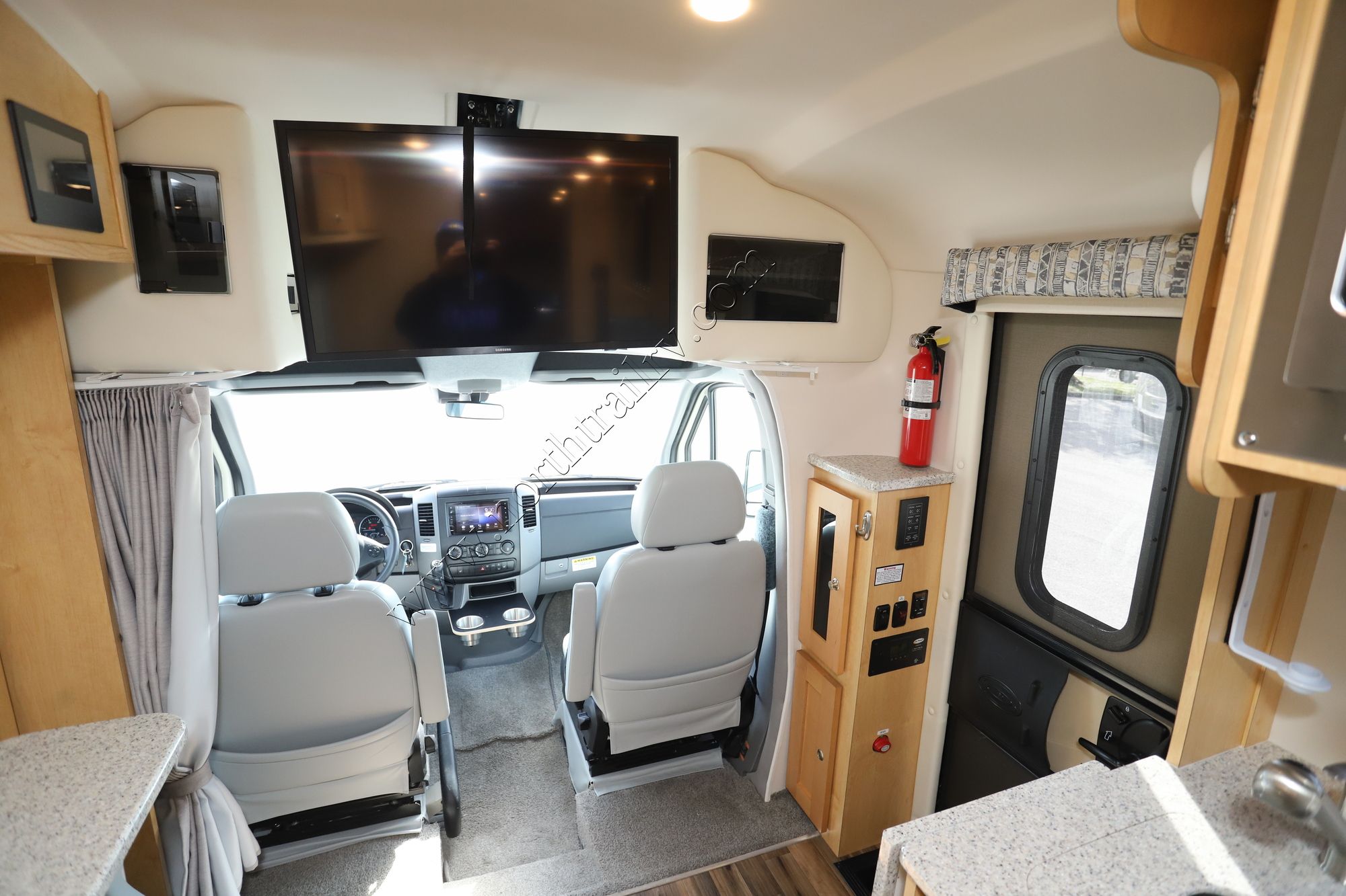 Used 2019 Coach House Platinum Ii 241XL Class C  For Sale