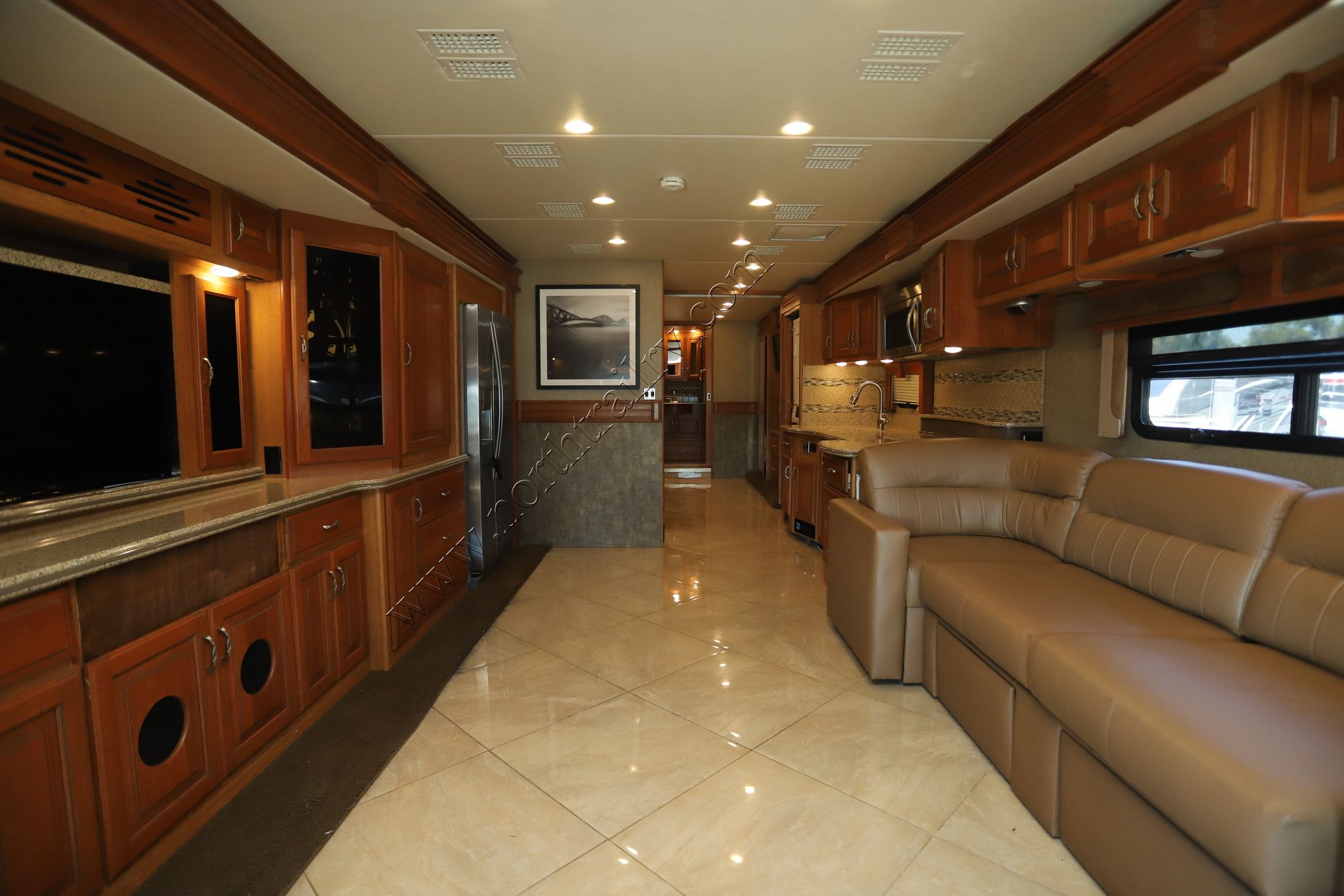 Used 2015 Fleetwood Discovery 40E Class A  For Sale