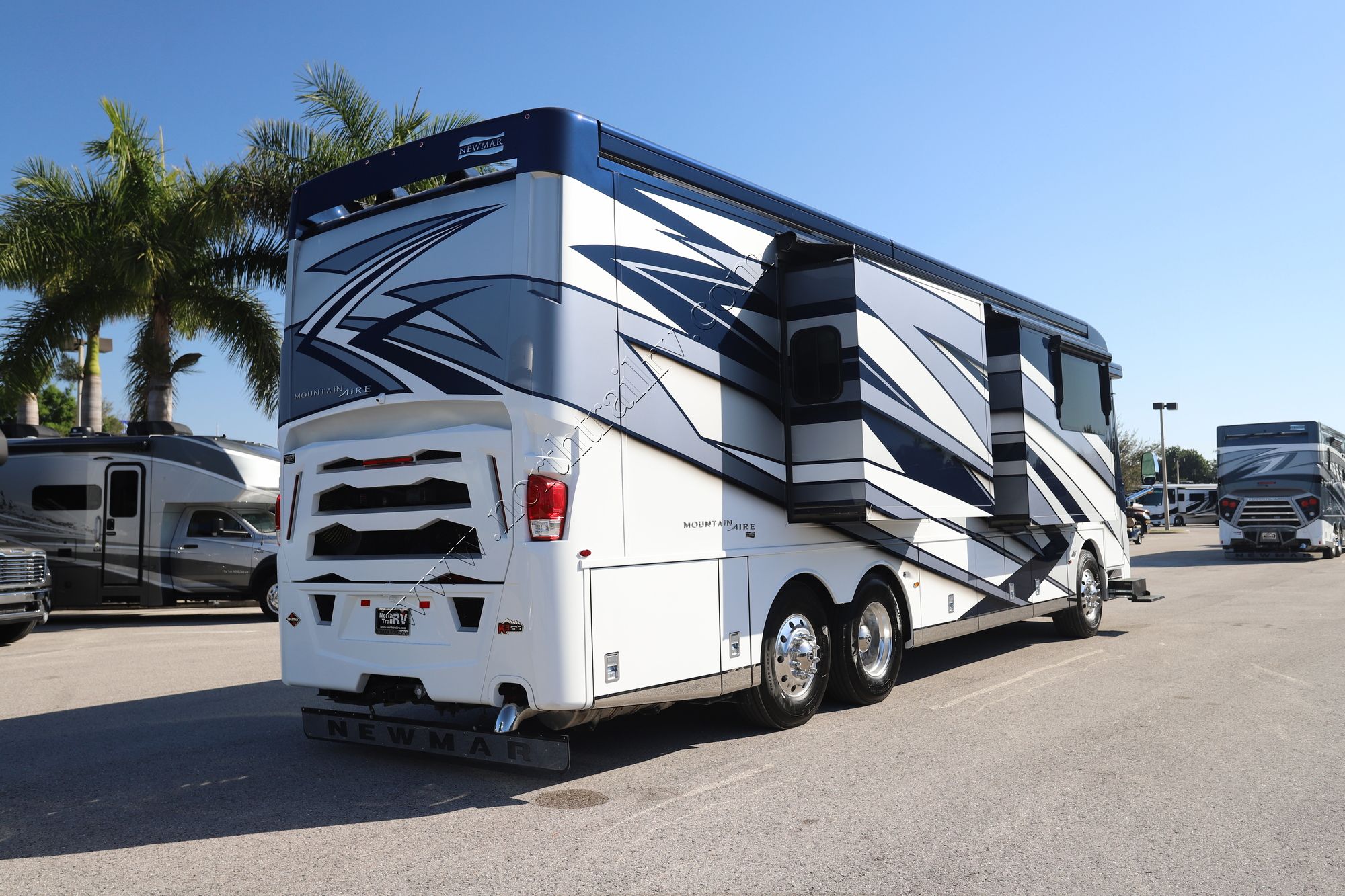 New 2024 Newmar Mountain Aire 3825 Class A  For Sale