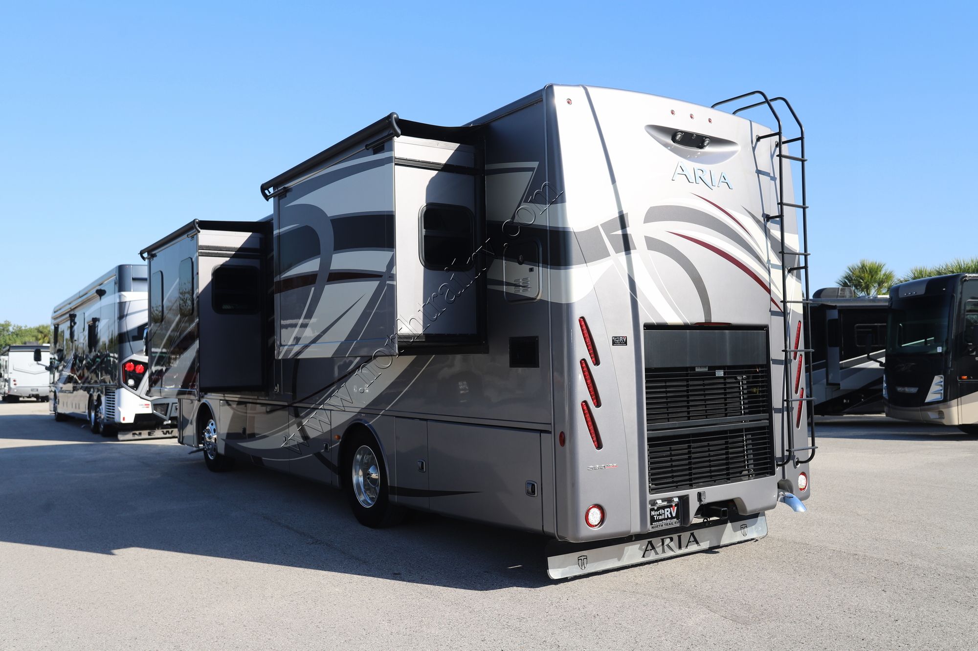 Used 2019 Thor Aria 3401 Class A  For Sale