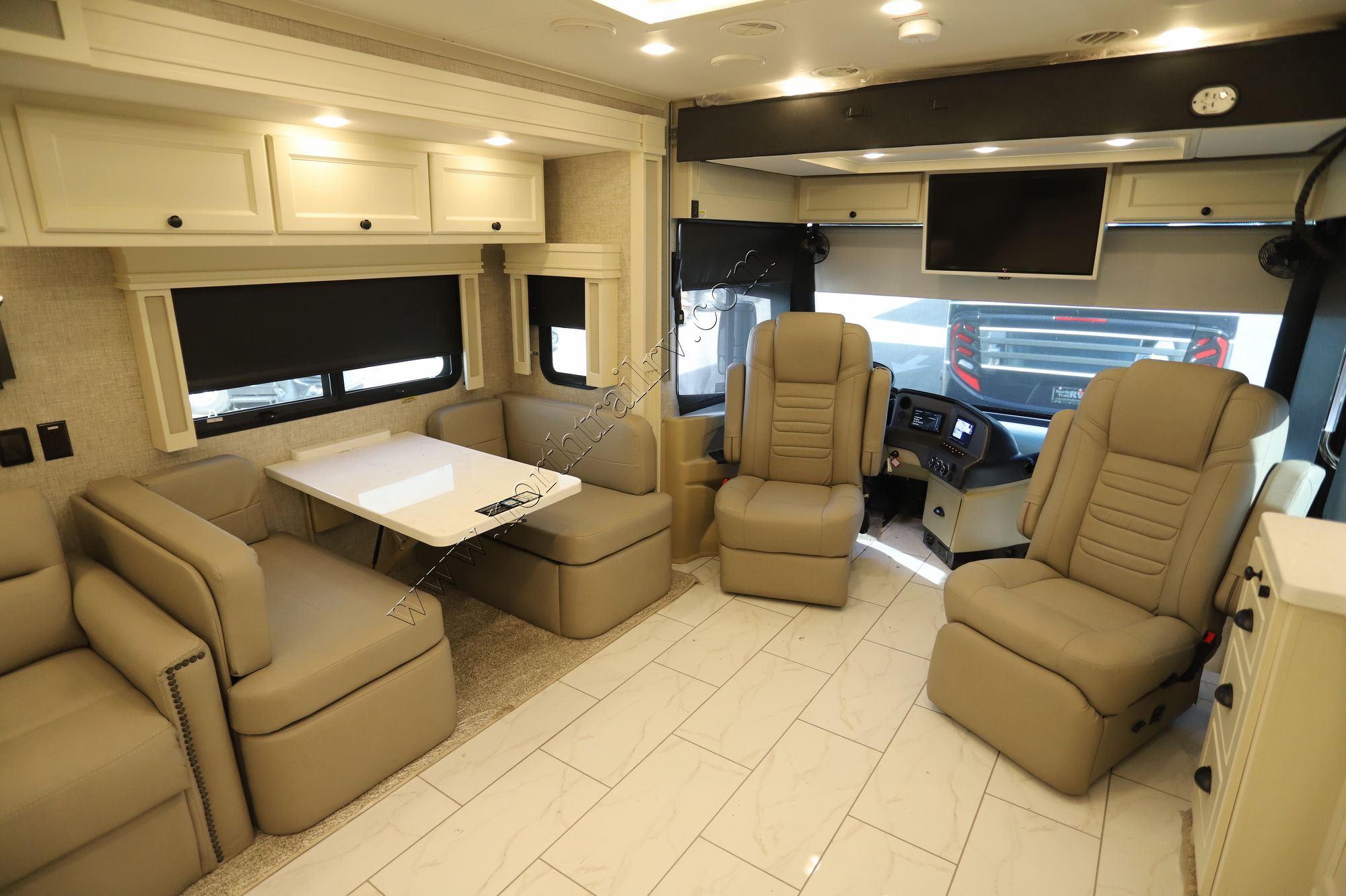 New 2024 Tiffin Motor Homes Allegro Red 38KA Class A  For Sale
