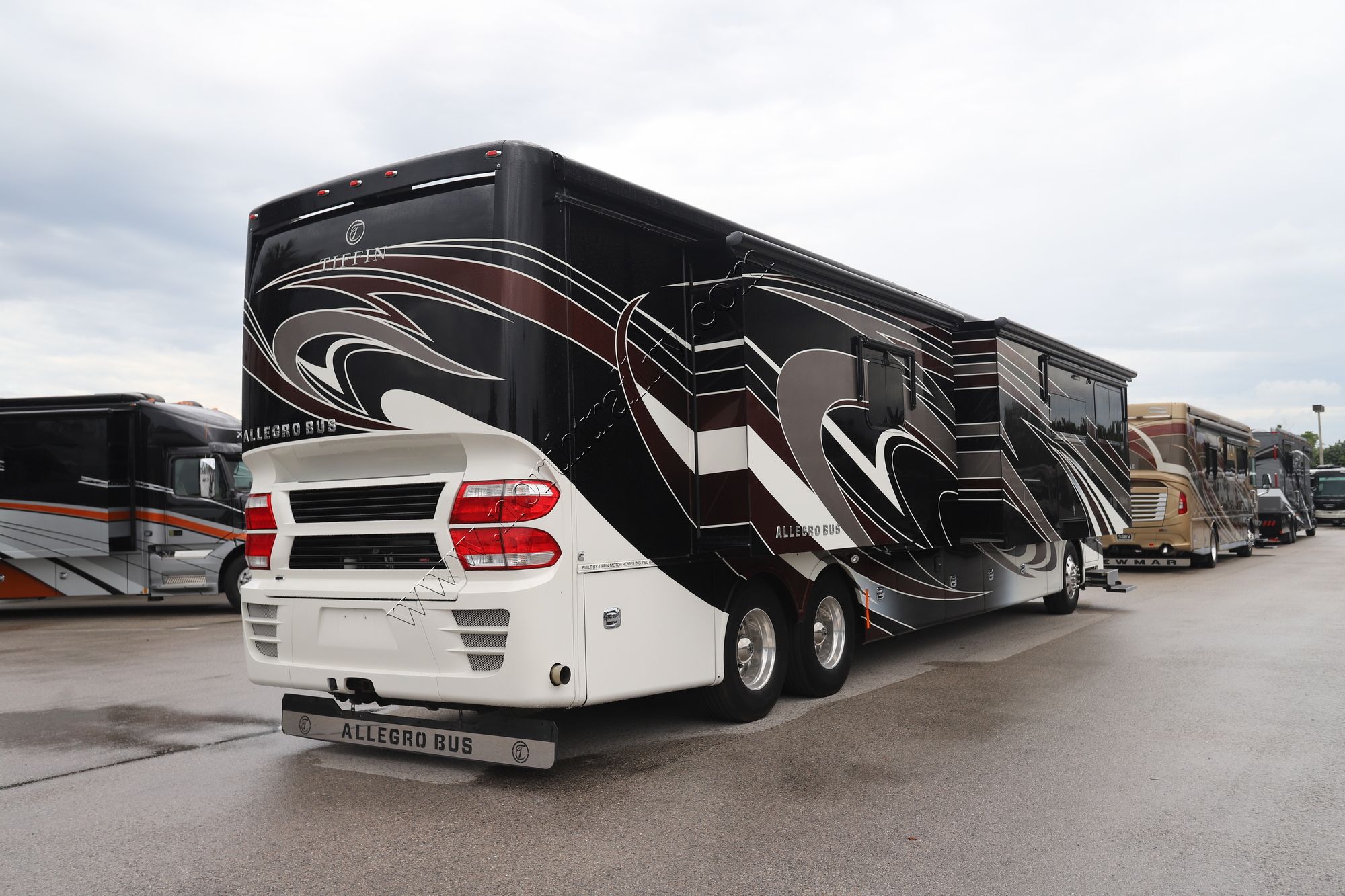 Used 2018 Tiffin Motor Homes Allegro Bus 45OPP Class A  For Sale