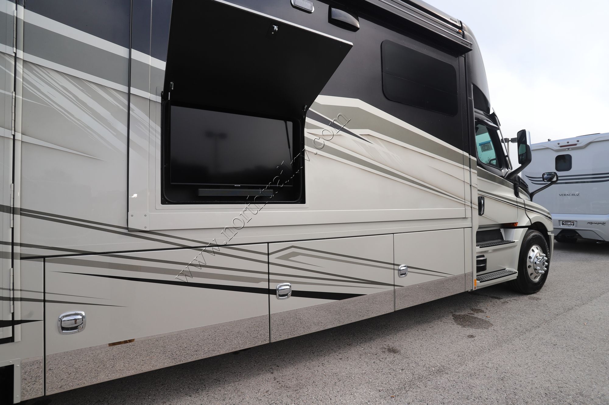 New 2024 Renegade Rv Xl 45DBM Super C  For Sale