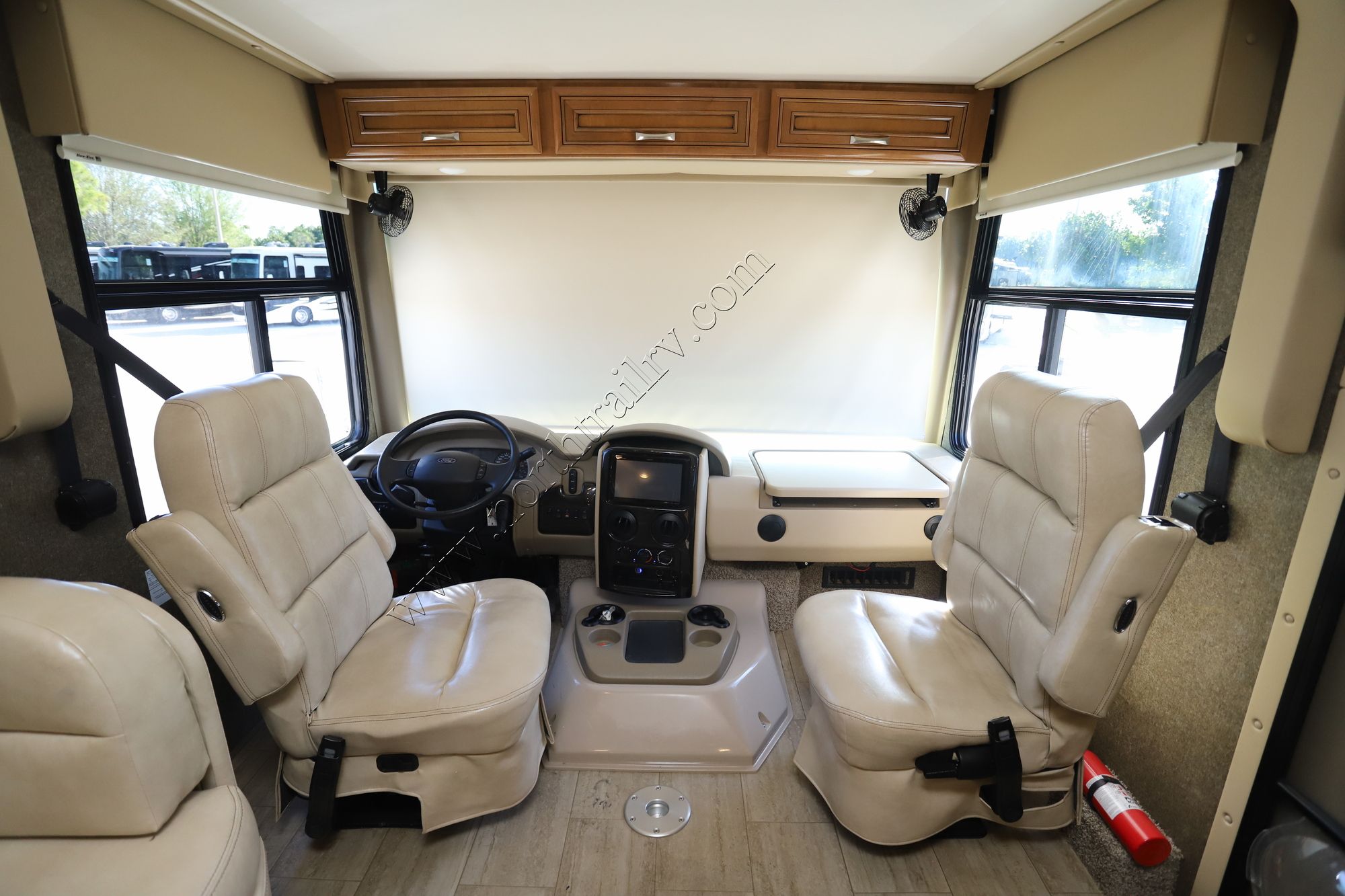 Used 2018 Thor Challenger 37TB Class A  For Sale