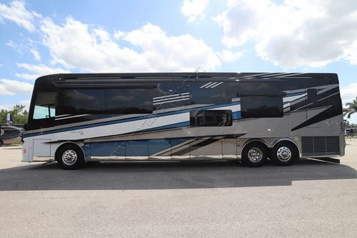 2023 Newmar King Aire 4558