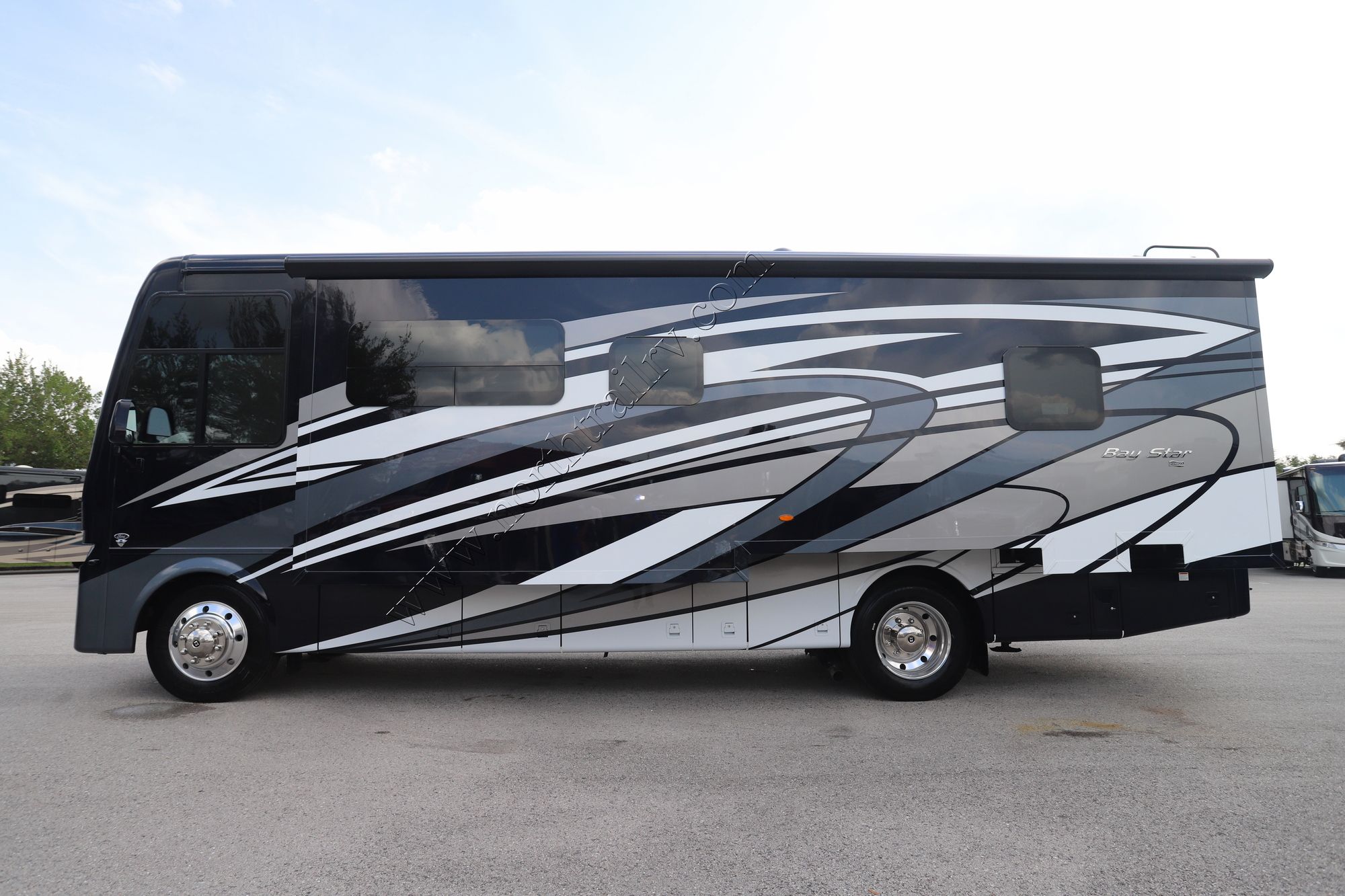 New 2024 Newmar Bay Star 3014 Class A  For Sale