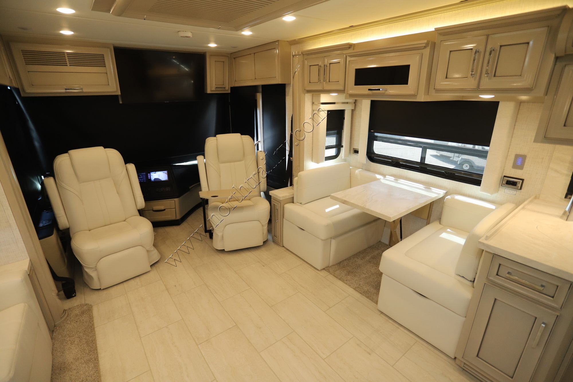 New 2024 Newmar Ventana 3512 Class A  For Sale