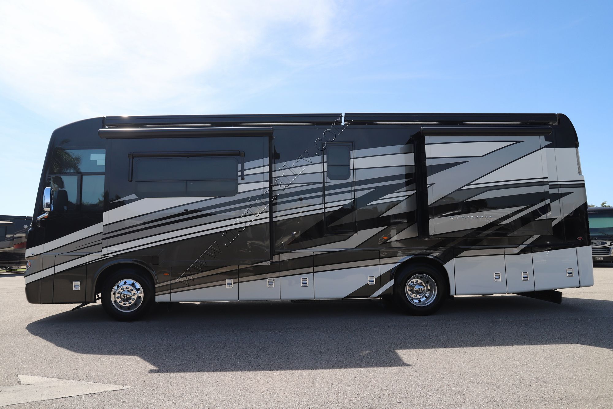 New 2024 Newmar Ventana 3512 Class A  For Sale