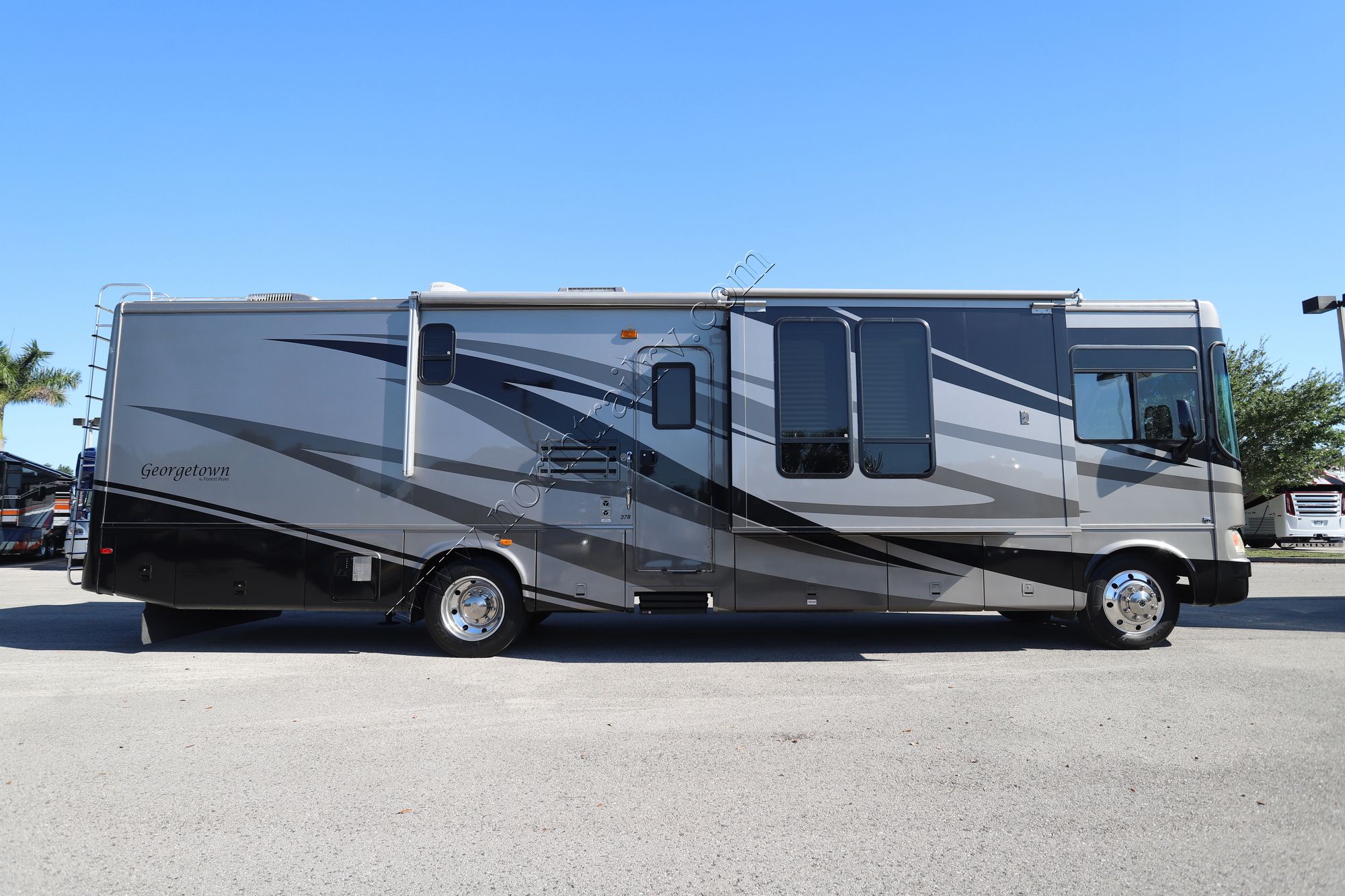 Used 2007 Forest River Georgetown 378TS Class A  For Sale